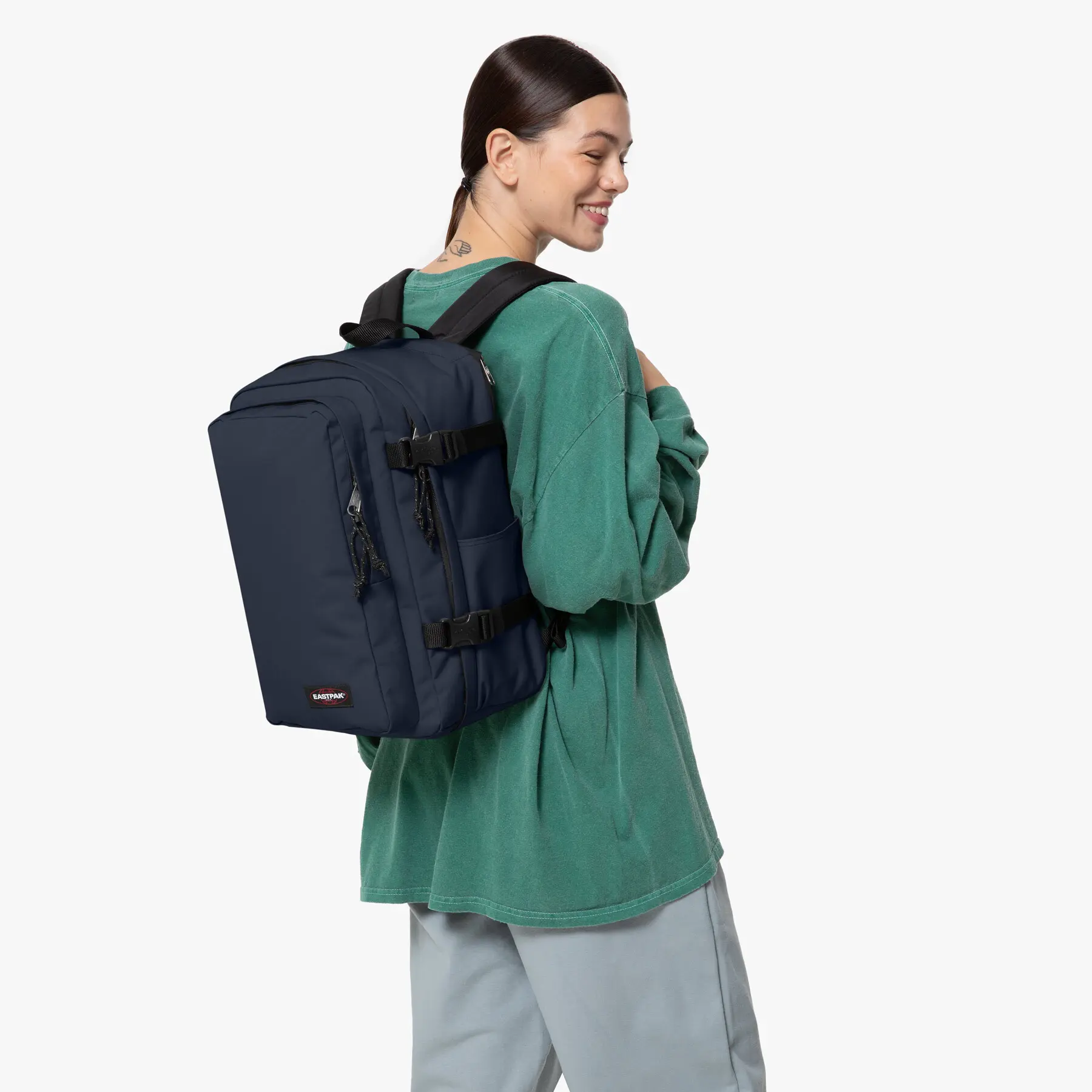 product/e/a/eastpak_ek0a5bkdl83_l83-ultra-marine_7.jpg