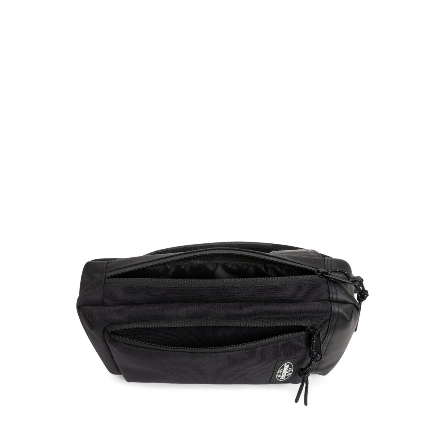 product/e/a/eastpak_ek0a5bkj4t6_on-black_6.jpg