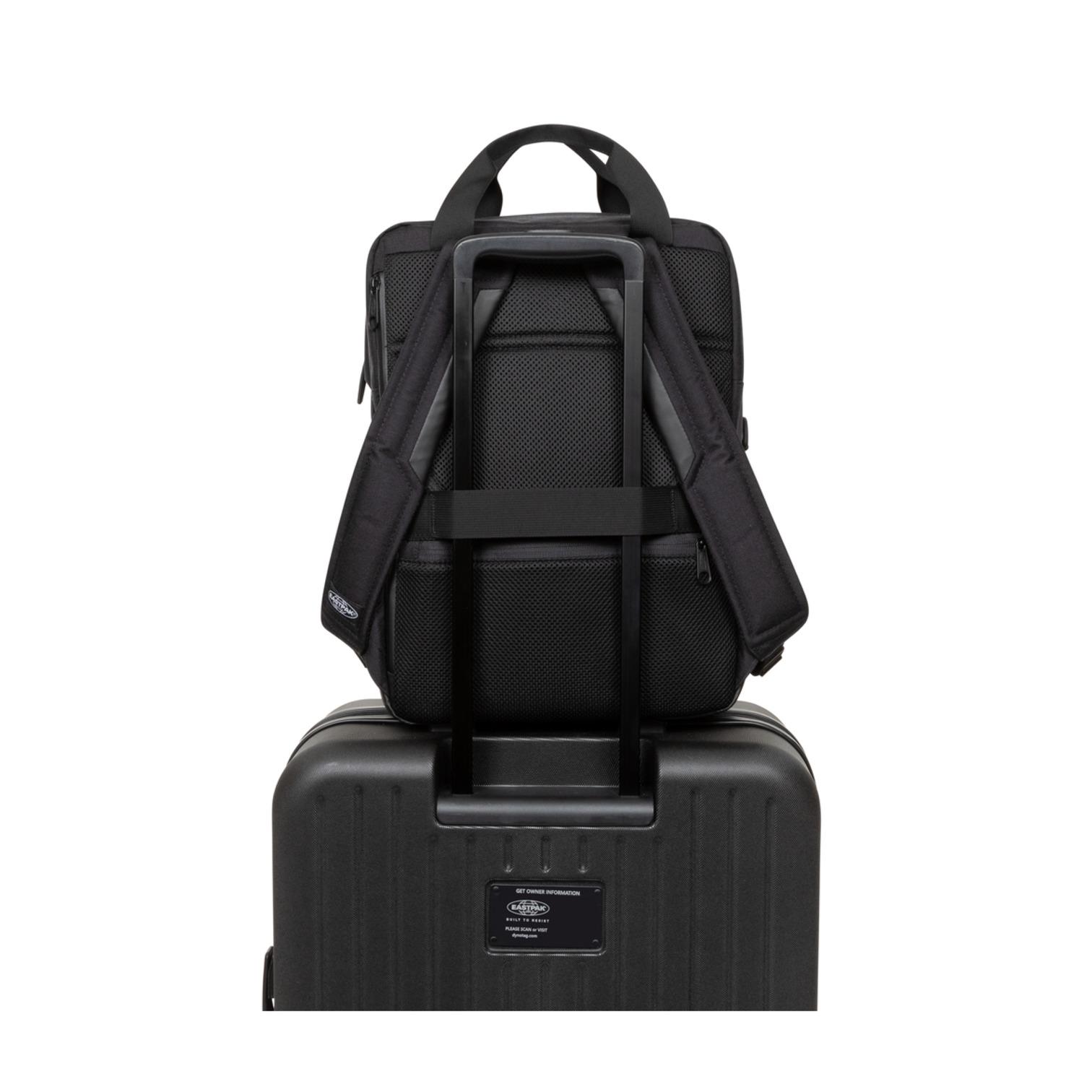 product/e/a/eastpak_ek0a5bkk4t6_on-black_11.jpg