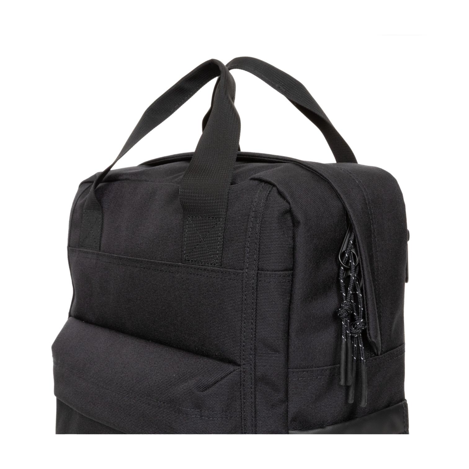 product/e/a/eastpak_ek0a5bkk4t6_on-black_2.jpg