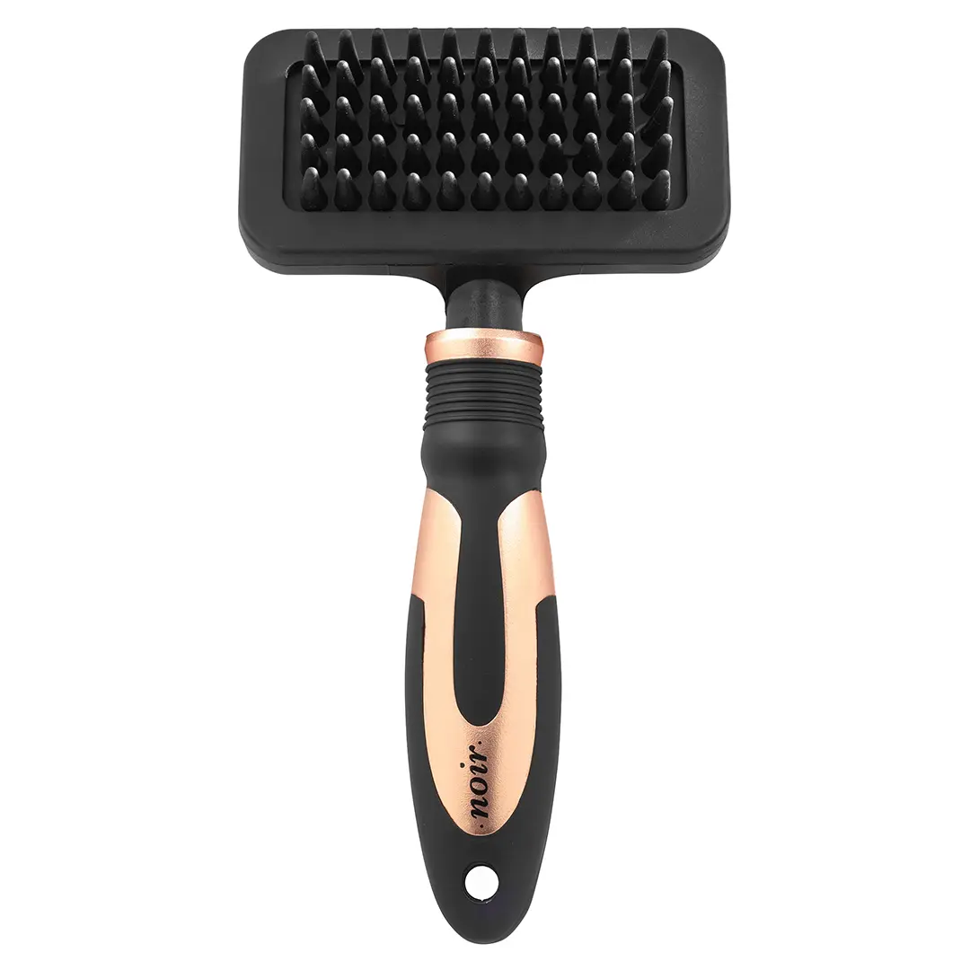 Comparer les prix de Brosse pour chien et chat flexible Ebi Slicker