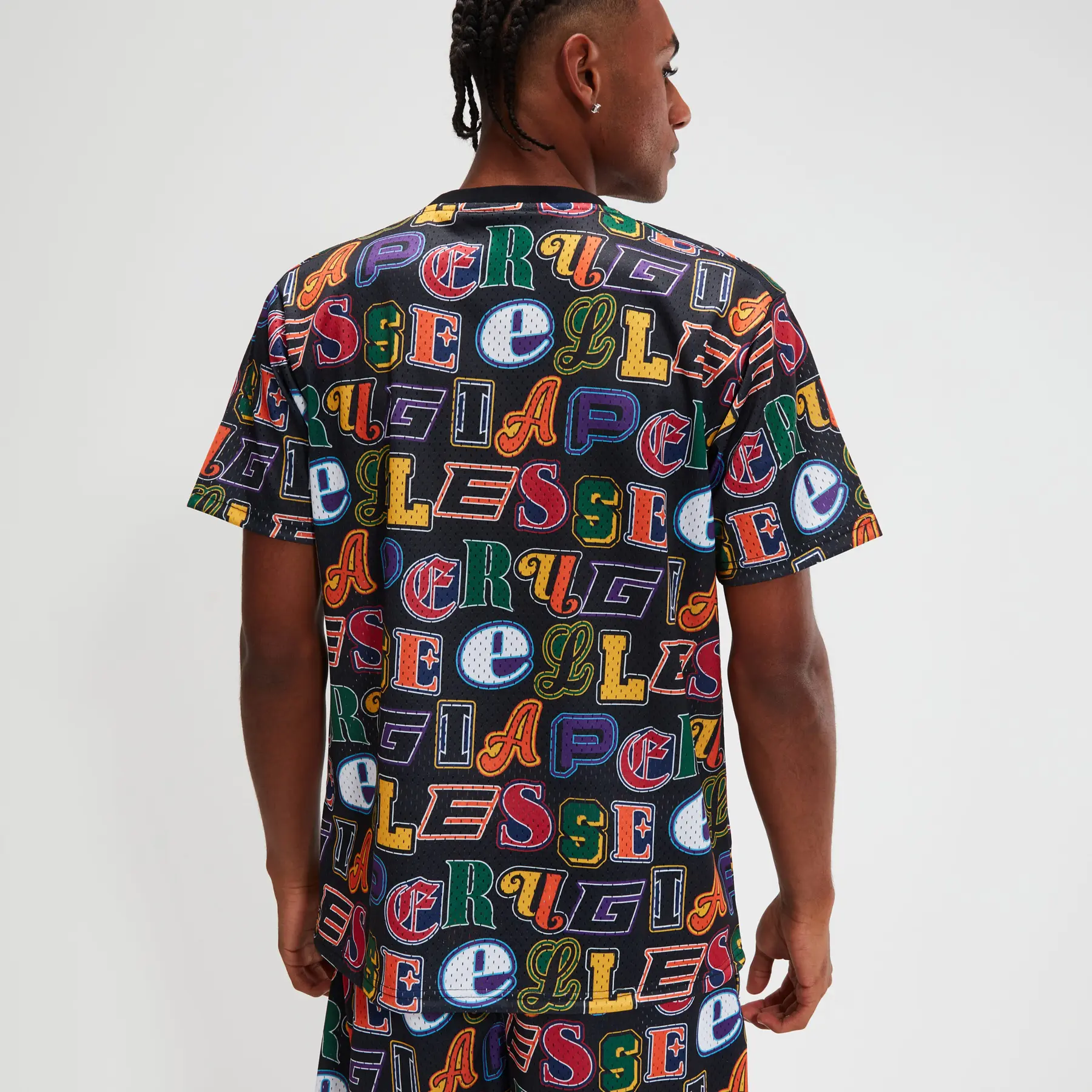 product/e/l/ellesse_shv20118-943_all-over-print_2.jpg