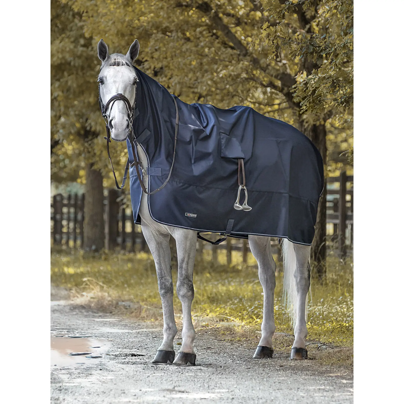 Comparer les prix de Couverture imperméable pour cheval avec couvre-cou Equiline