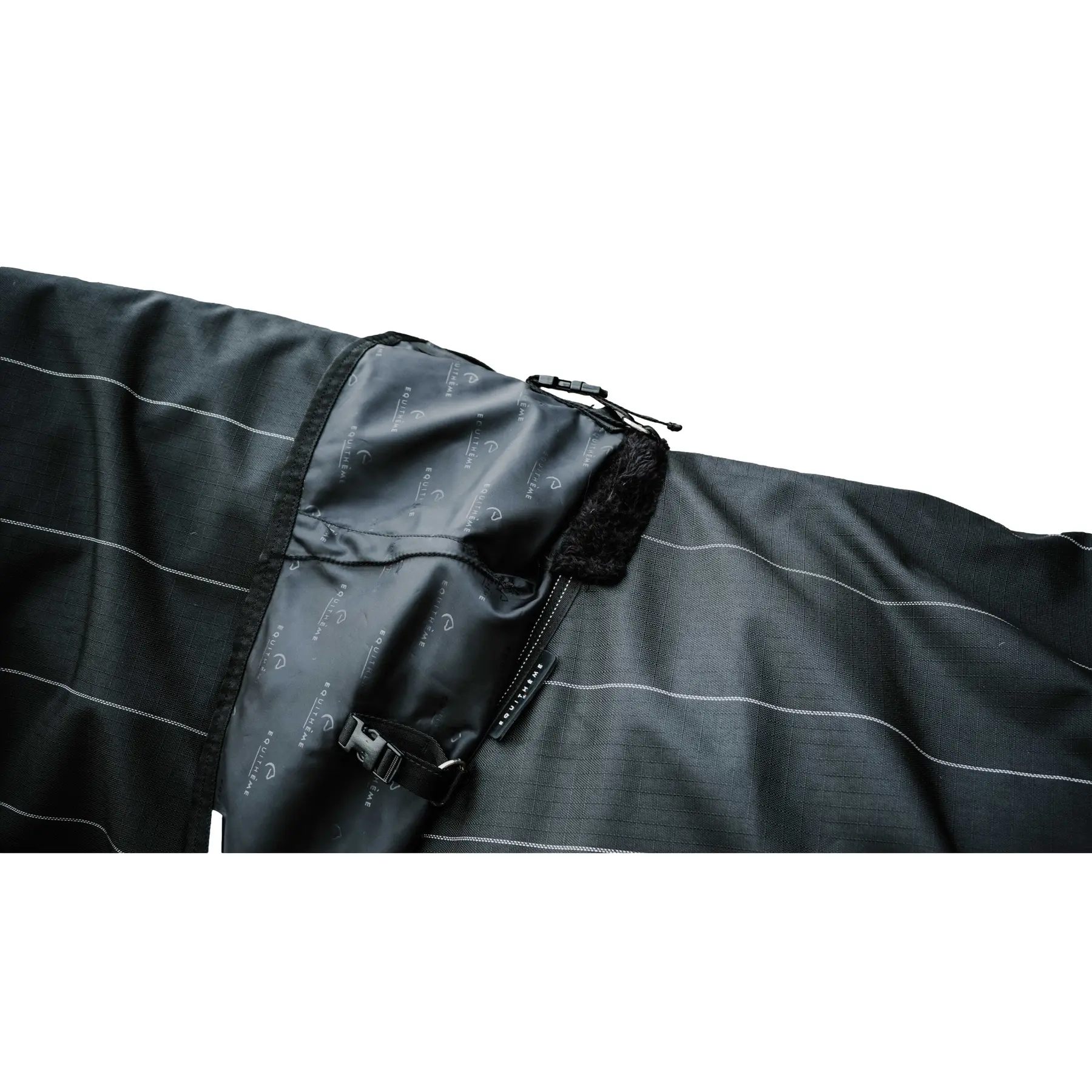 Meilleurs prix pour Couvre-cou pour cheval Equithème Lumin 600D 0g