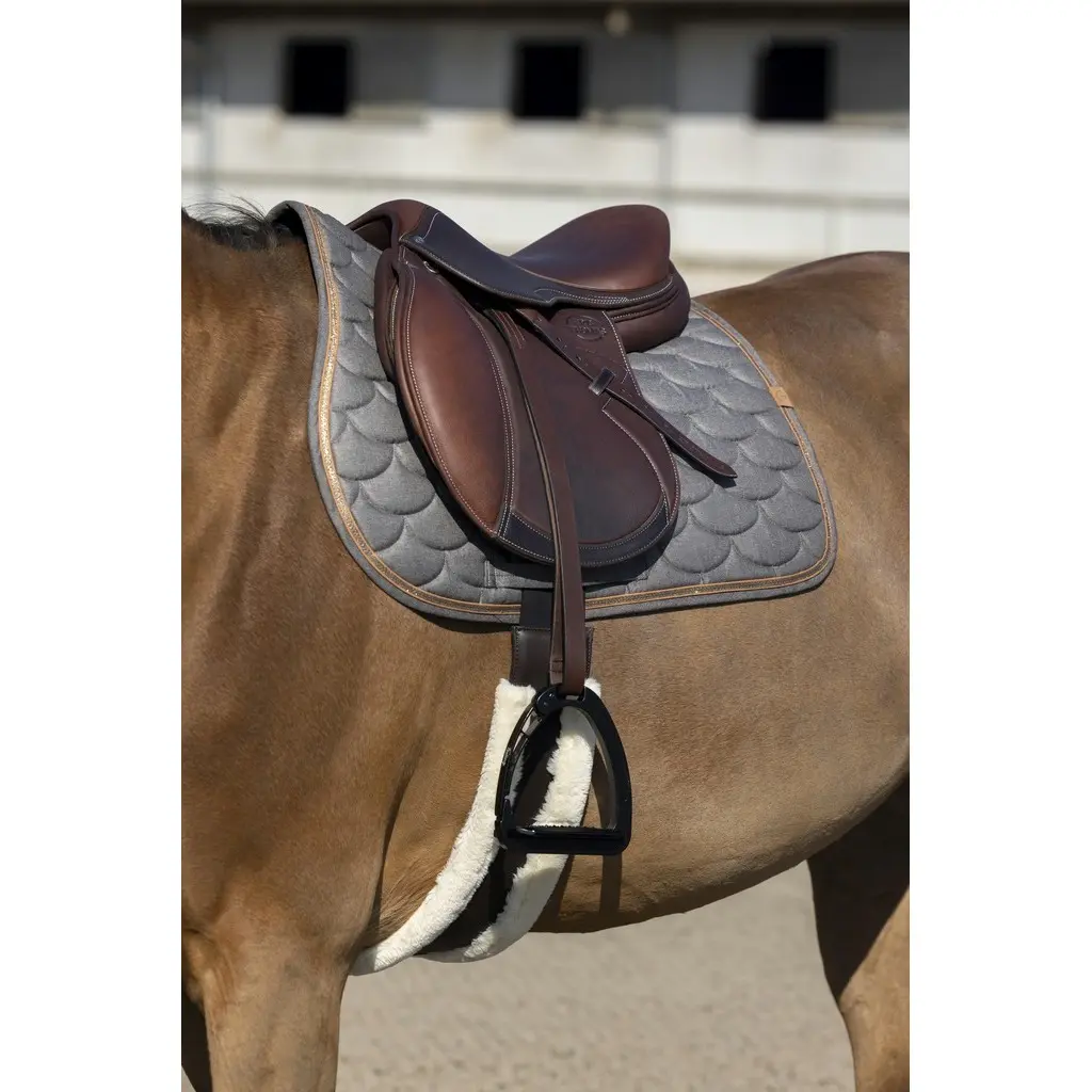 Meilleurs prix pour Tapis de selle pour cheval Equithème Khadi