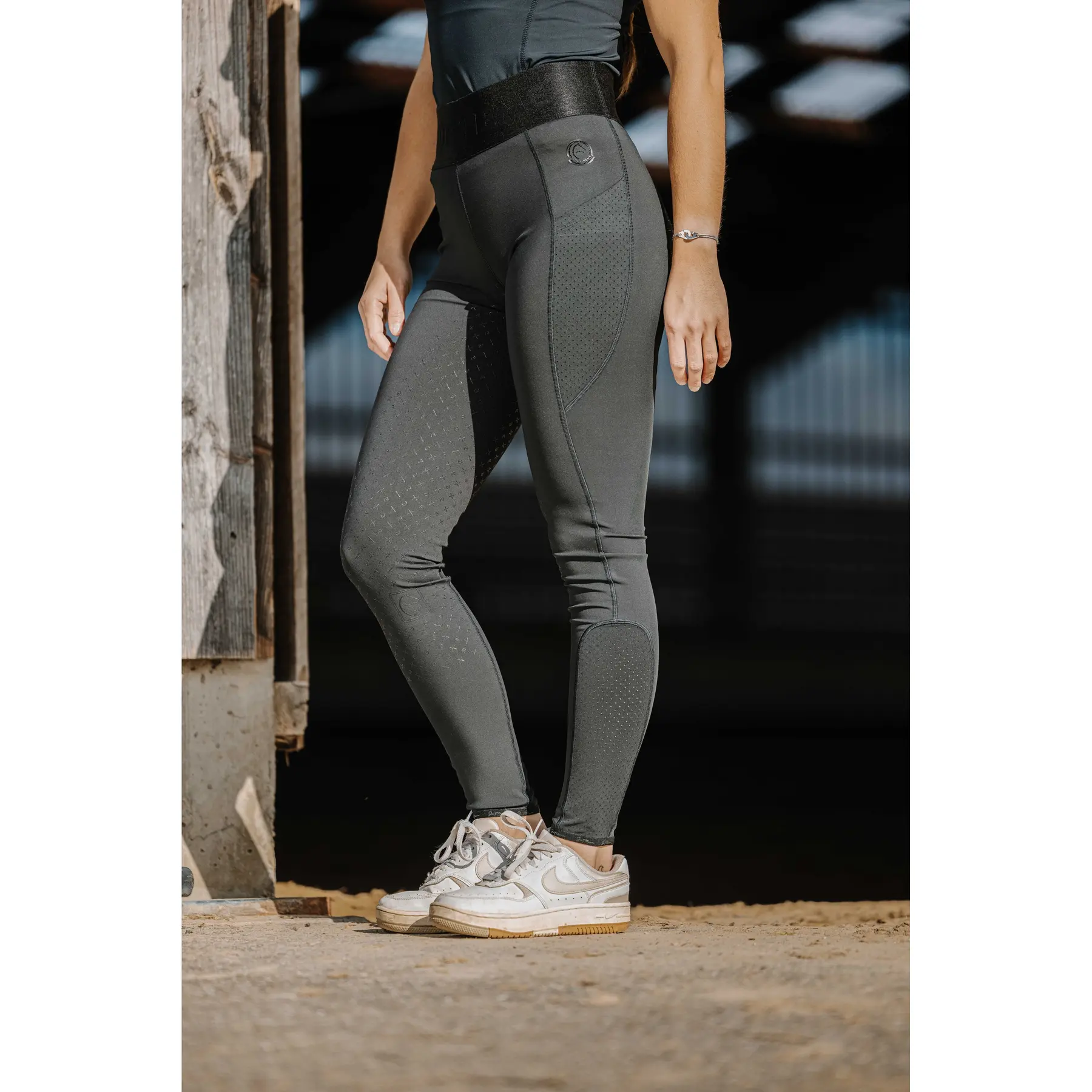 Meilleurs prix pour Legging équitation full grip femme Equithème Iris