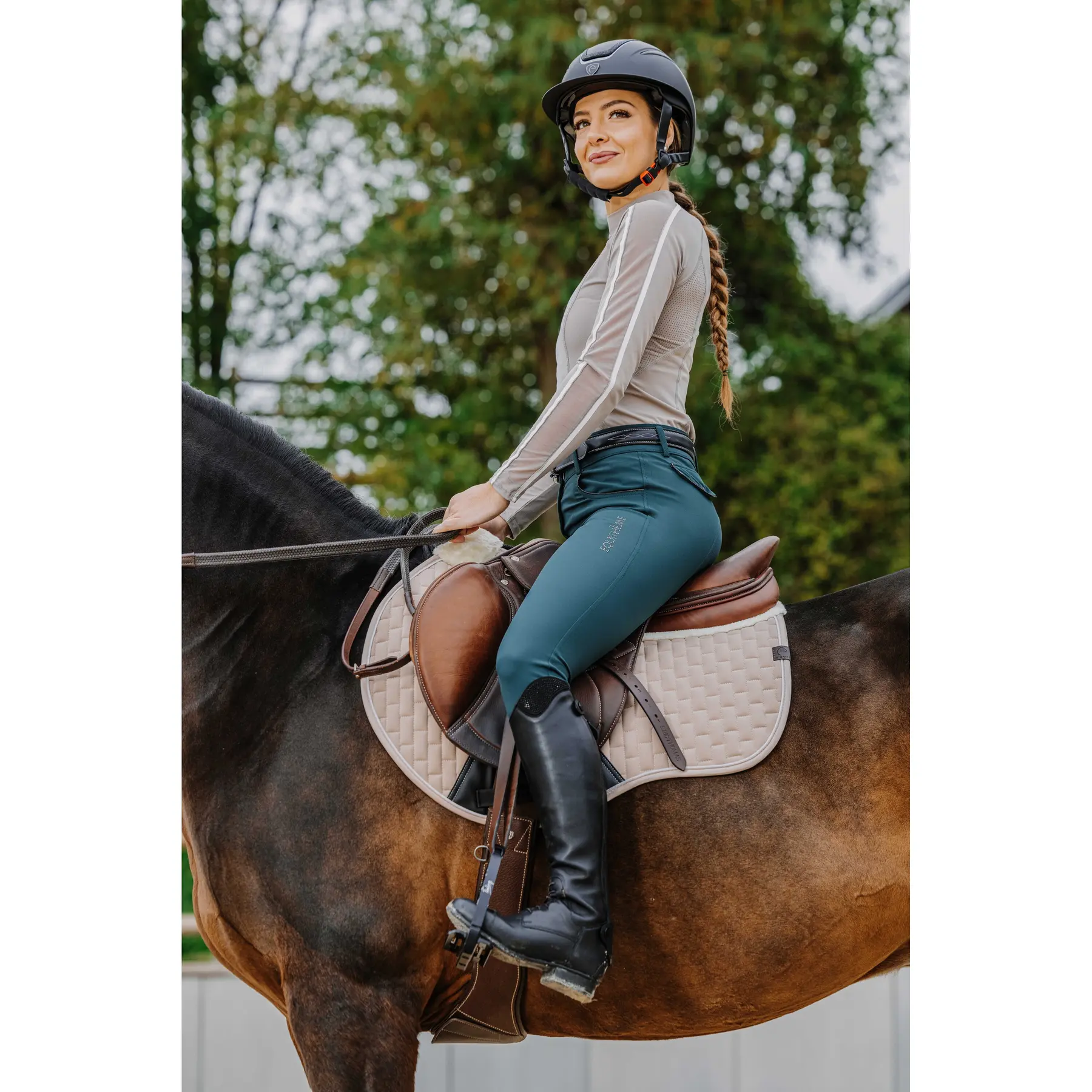 Comparer les prix de Pantalon équitation femme Equithème Beverly