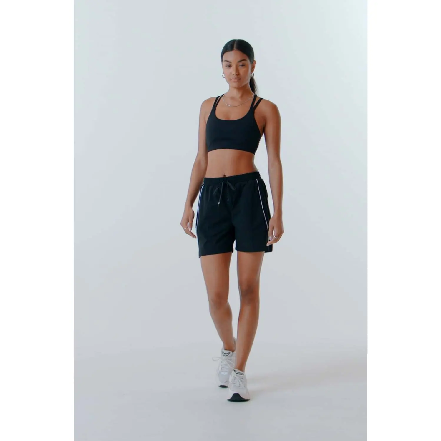 product/f/a/fabletics_ba2355231-6932_merlot_4.jpg