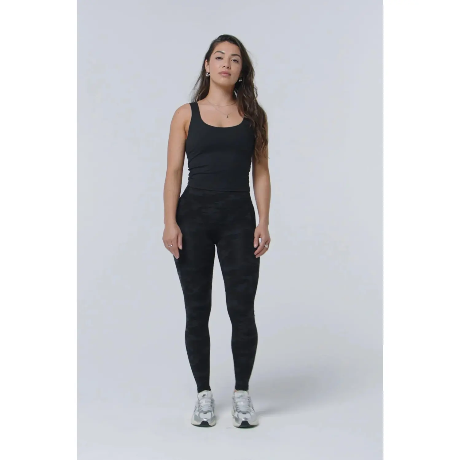 product/f/a/fabletics_lg1937944-0001_black_7.jpg
