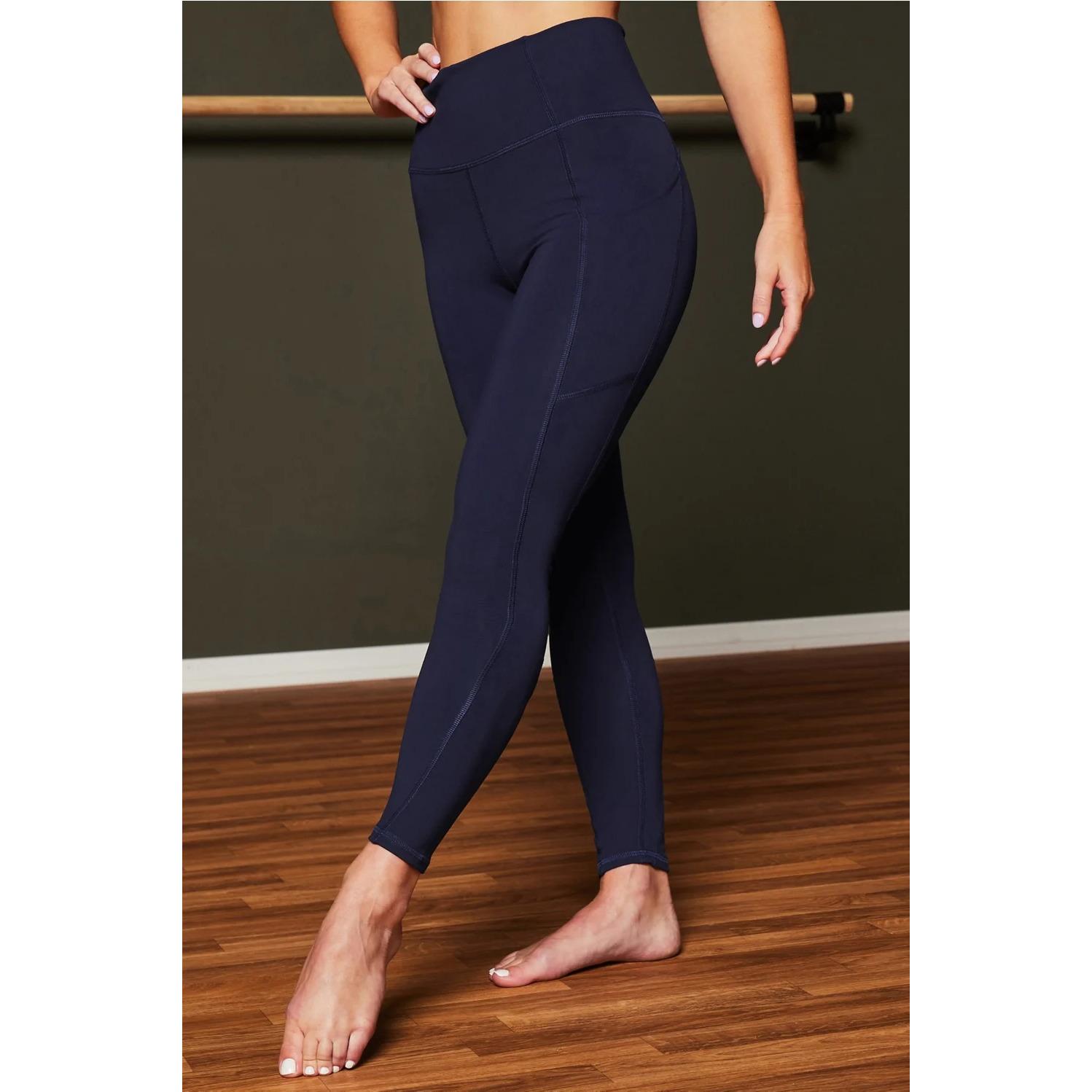 product/f/a/fabletics_lg2041749-4846_deep-navy_2.jpg