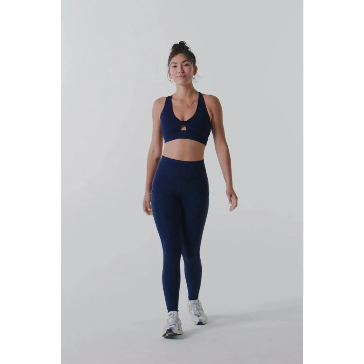 product/f/a/fabletics_lg2041749-6932_merlot_5.jpg