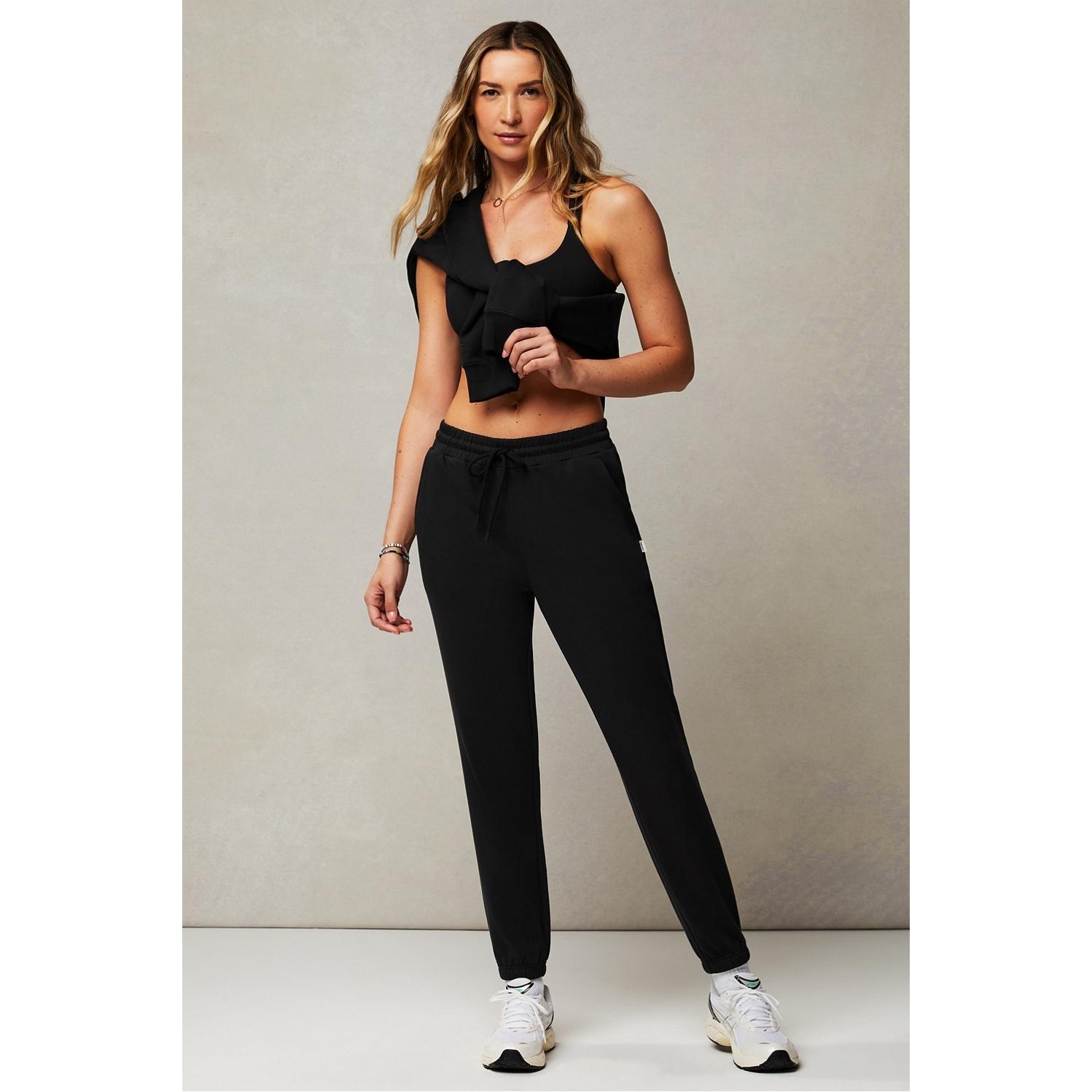product/f/a/fabletics_pt2457974-0001_black_3.jpg