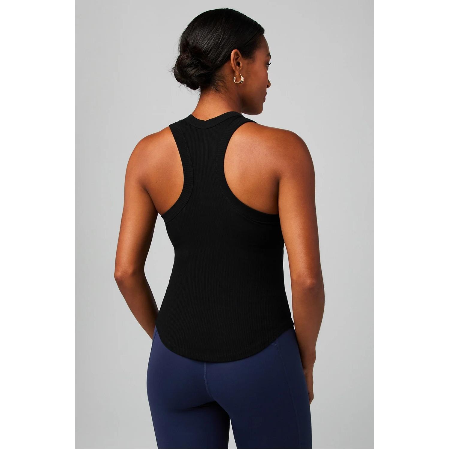 product/f/a/fabletics_tk2356180-0001_black_2.jpg