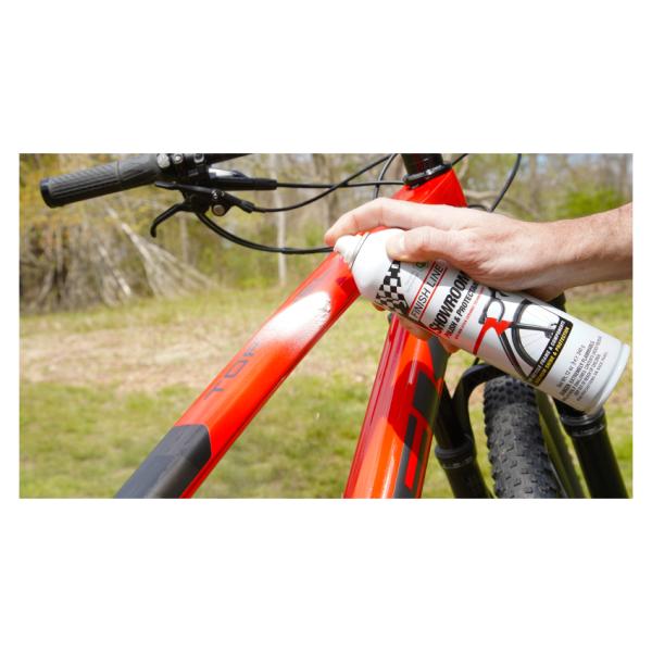 Detergente, lucidante e protettivo Finish Line Showroom (Bn) - Aerosol