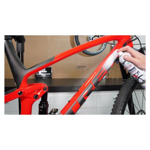 Detergente, lucidante e protettivo Finish Line Showroom (Bn) - Aerosol