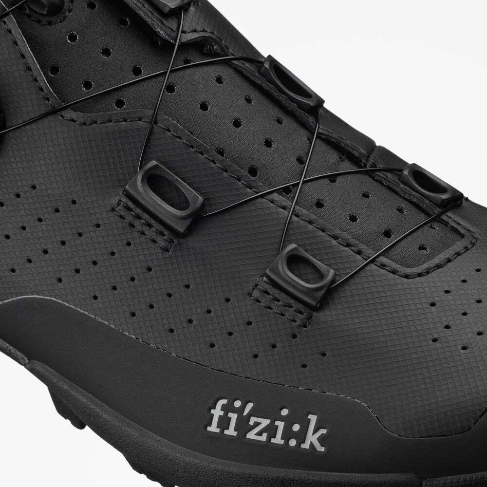 Scarpe Fizik Atlas: Affidabilità per Ogni Avventura