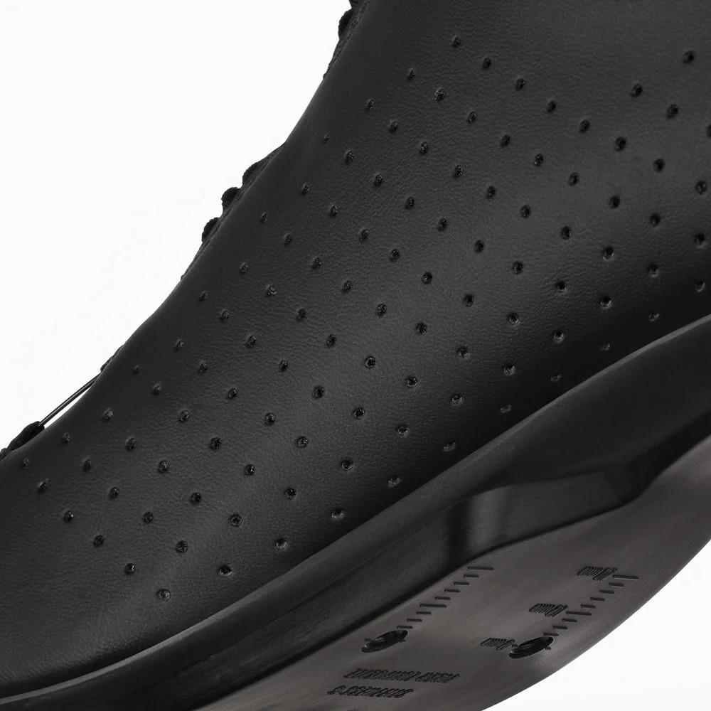 Scarpe Fizik Omna: Performance per il Ciclismo su Strada