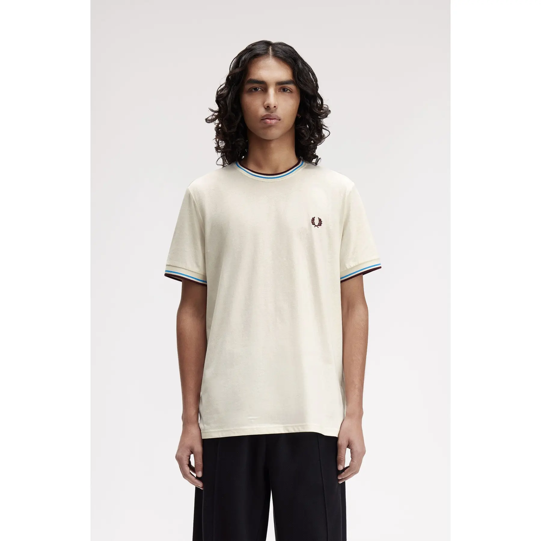 product/f/r/fred-perry_fpm1588v_z46_v2_q325_mod1_front.jpg