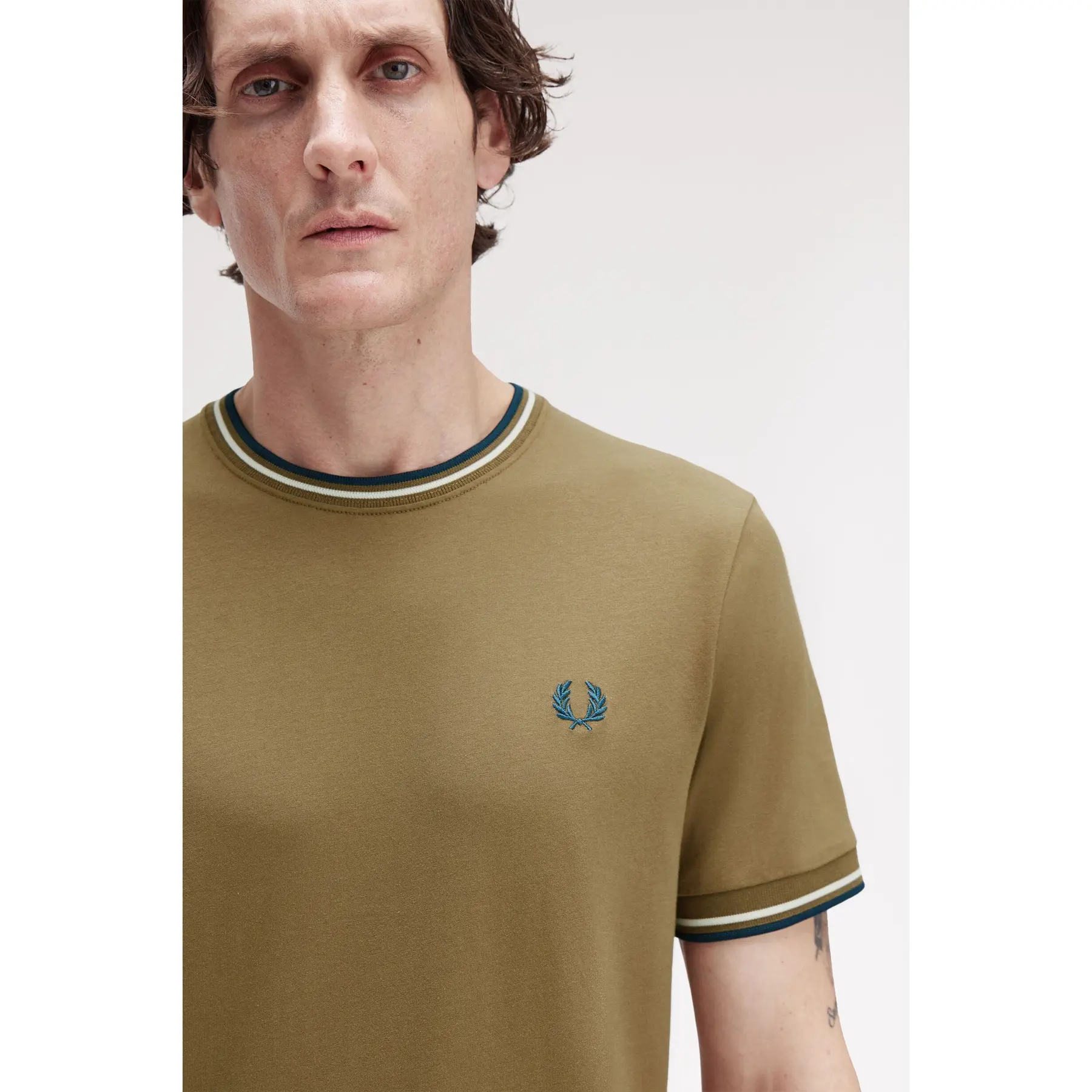 product/f/r/fred-perry_fpm1588v_z60_v2_q325_ed2.jpg