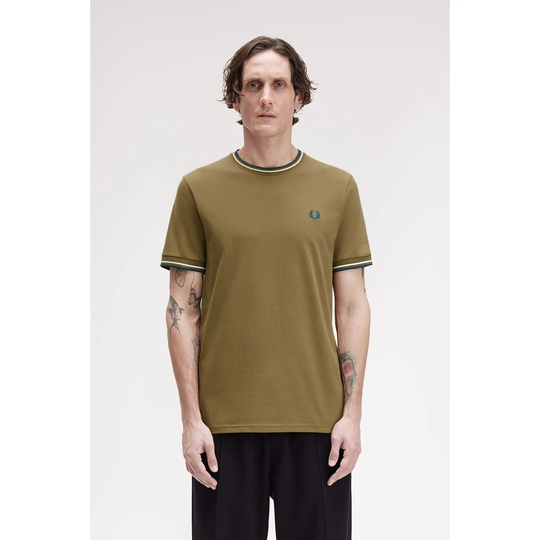product/f/r/fred-perry_fpm1588v_z60_v2_q325_mod1_front.jpg