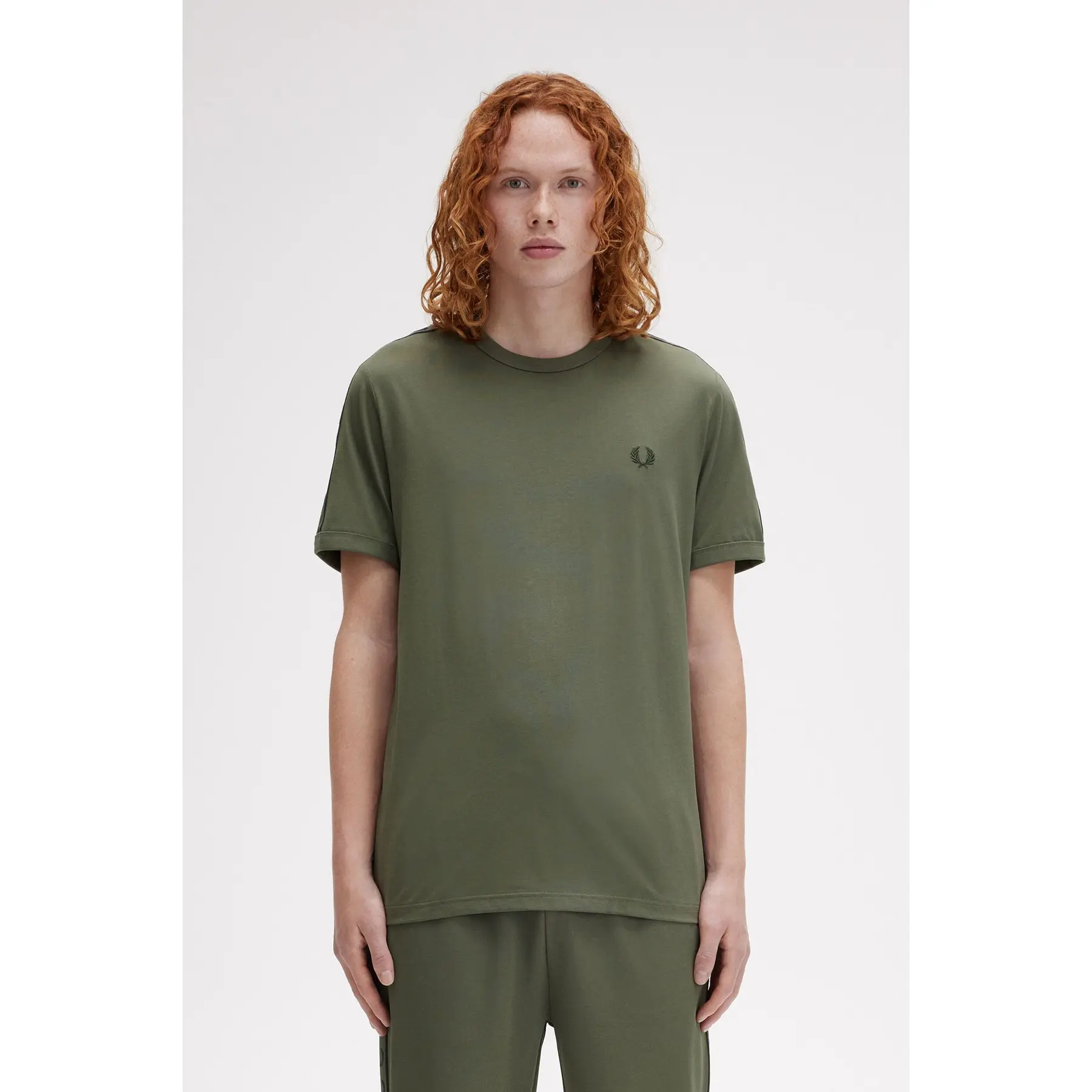 product/f/r/fred-perry_fpm4613-w49_laurel-wreath-green-nig_3.jpg