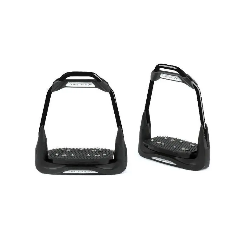 Comparer les prix de Étriers équitation Freejump Air’s Full Black (plancher 10° œil 30°)
