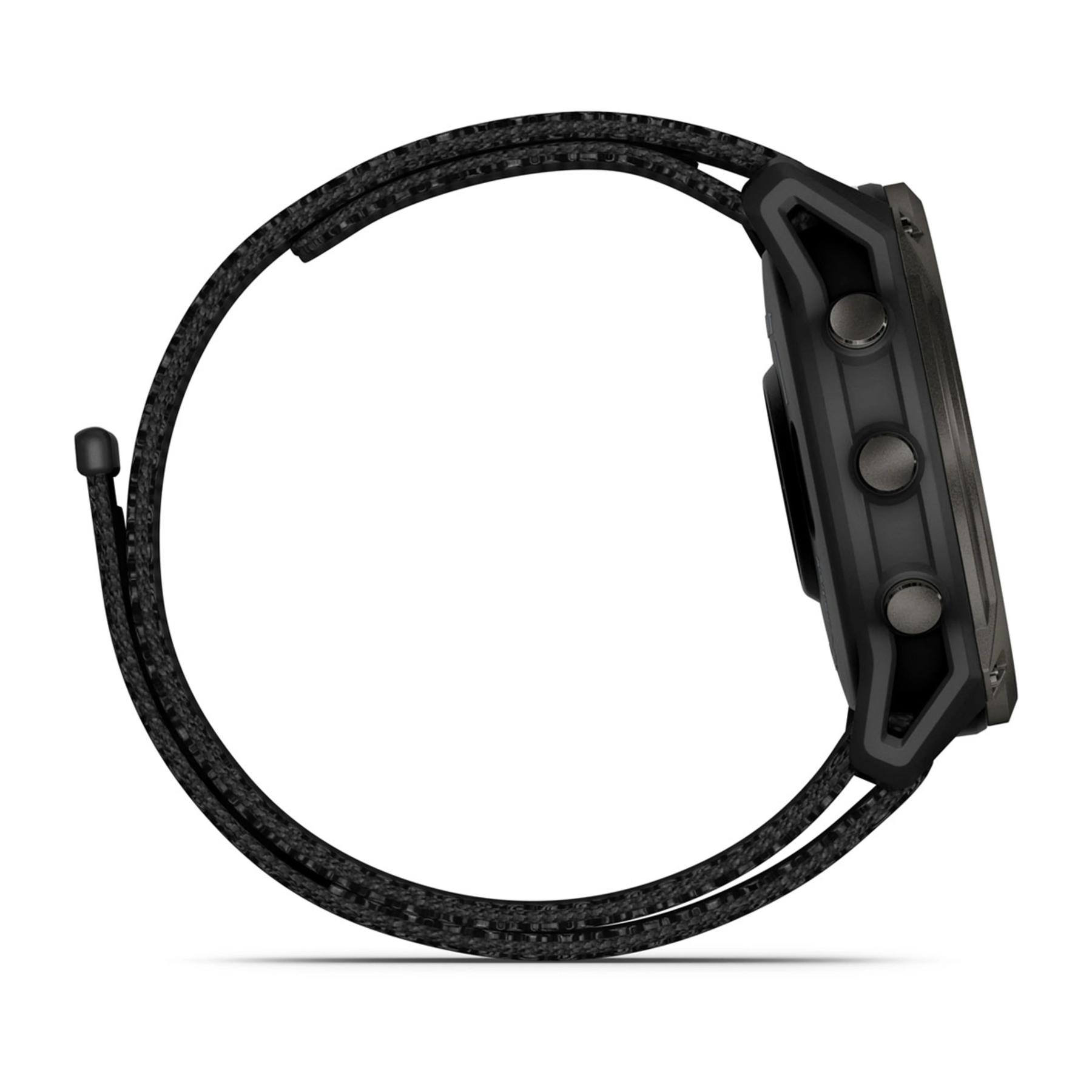product/g/a/garmin_010-02751-01_noir-carbon-gray_4.jpg