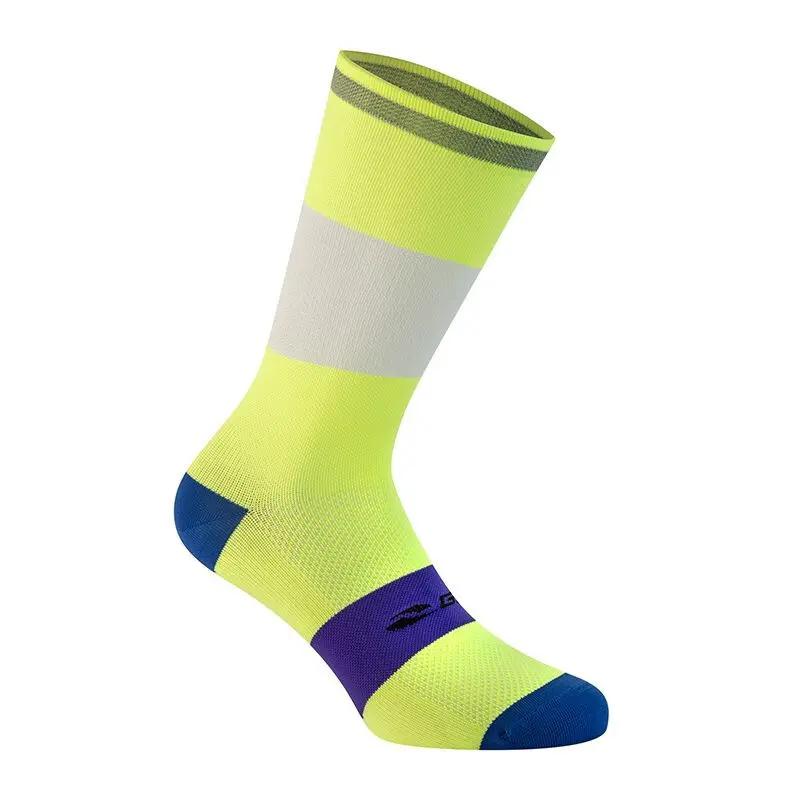 Velo Store - UK Football Socks Gist Reflex | Extra 10% off with Subscription, Postage £16.79 to UK Fedex.