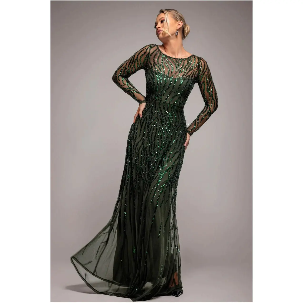 Robe nuisette lunghe a maniche lunghe svasate ornata di paillettes e perle sfumate donna