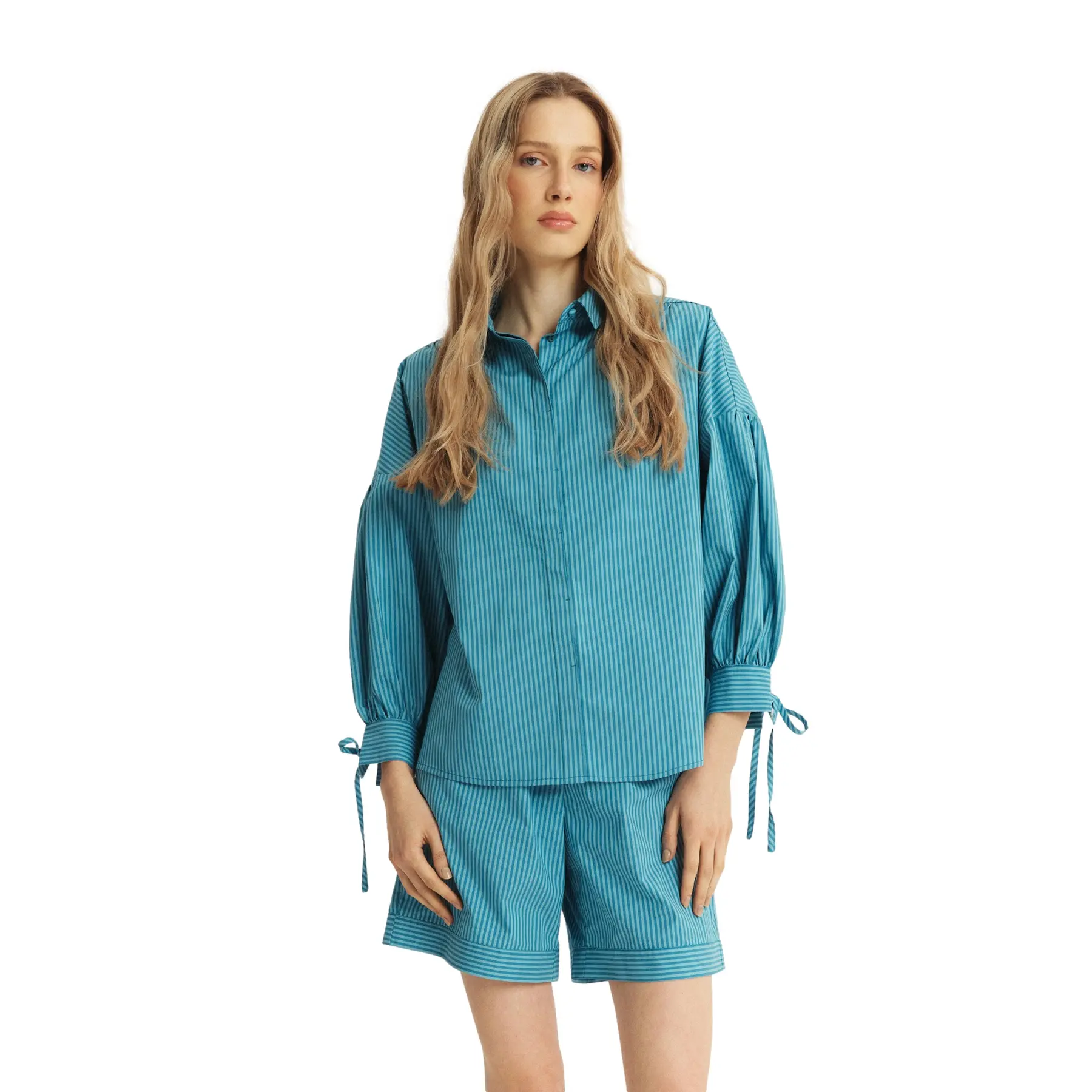 Blusa da donna con maniche a sbuffo