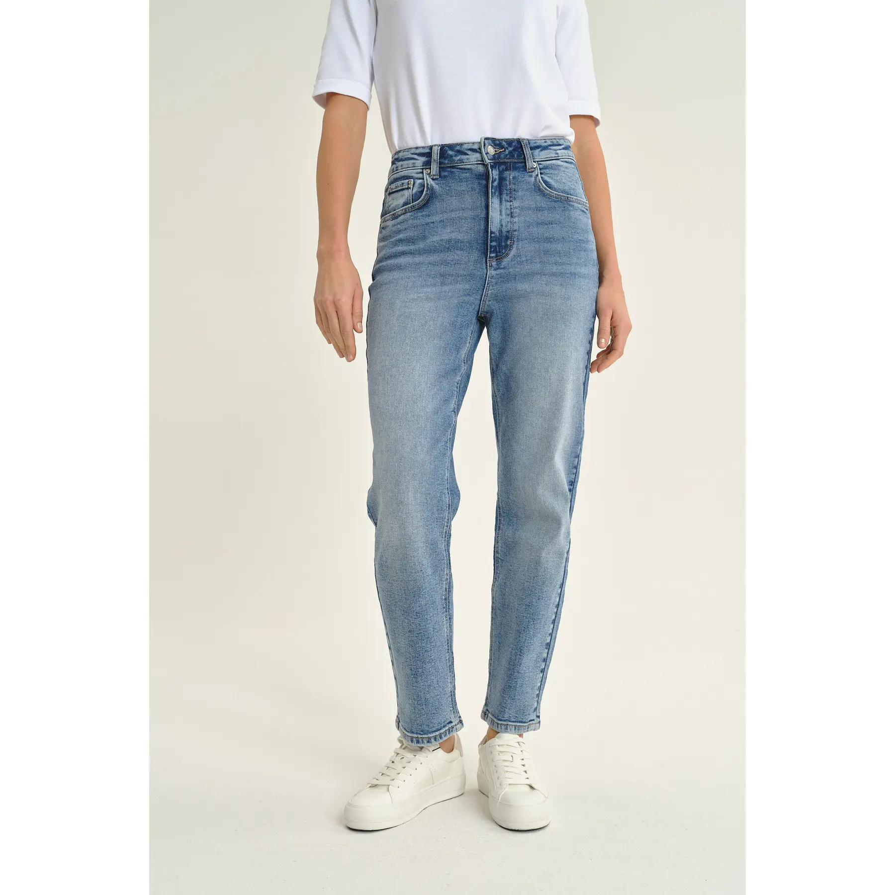 Women's straight jeans Greenpoint