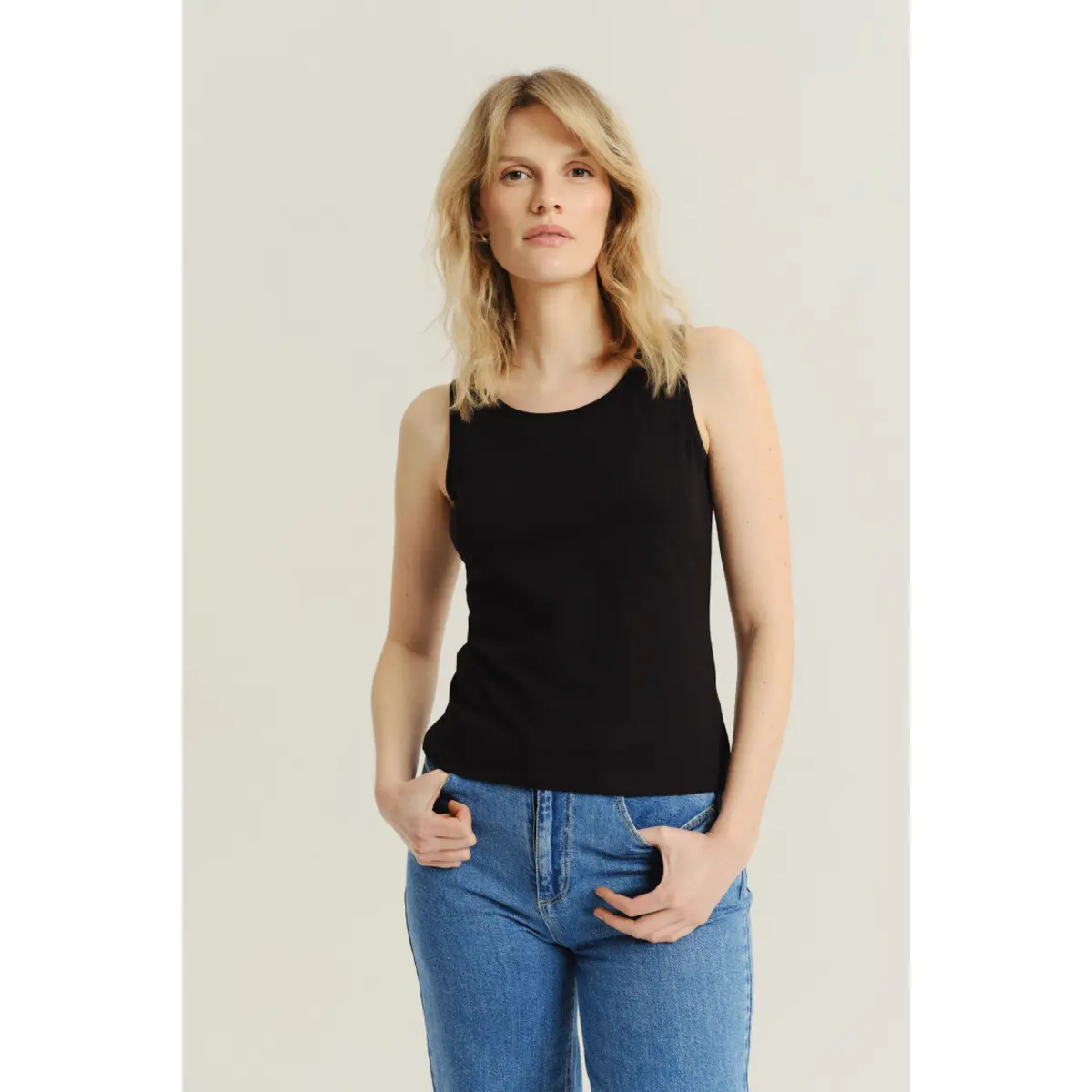 Canottiera aderente da donna  Basic May