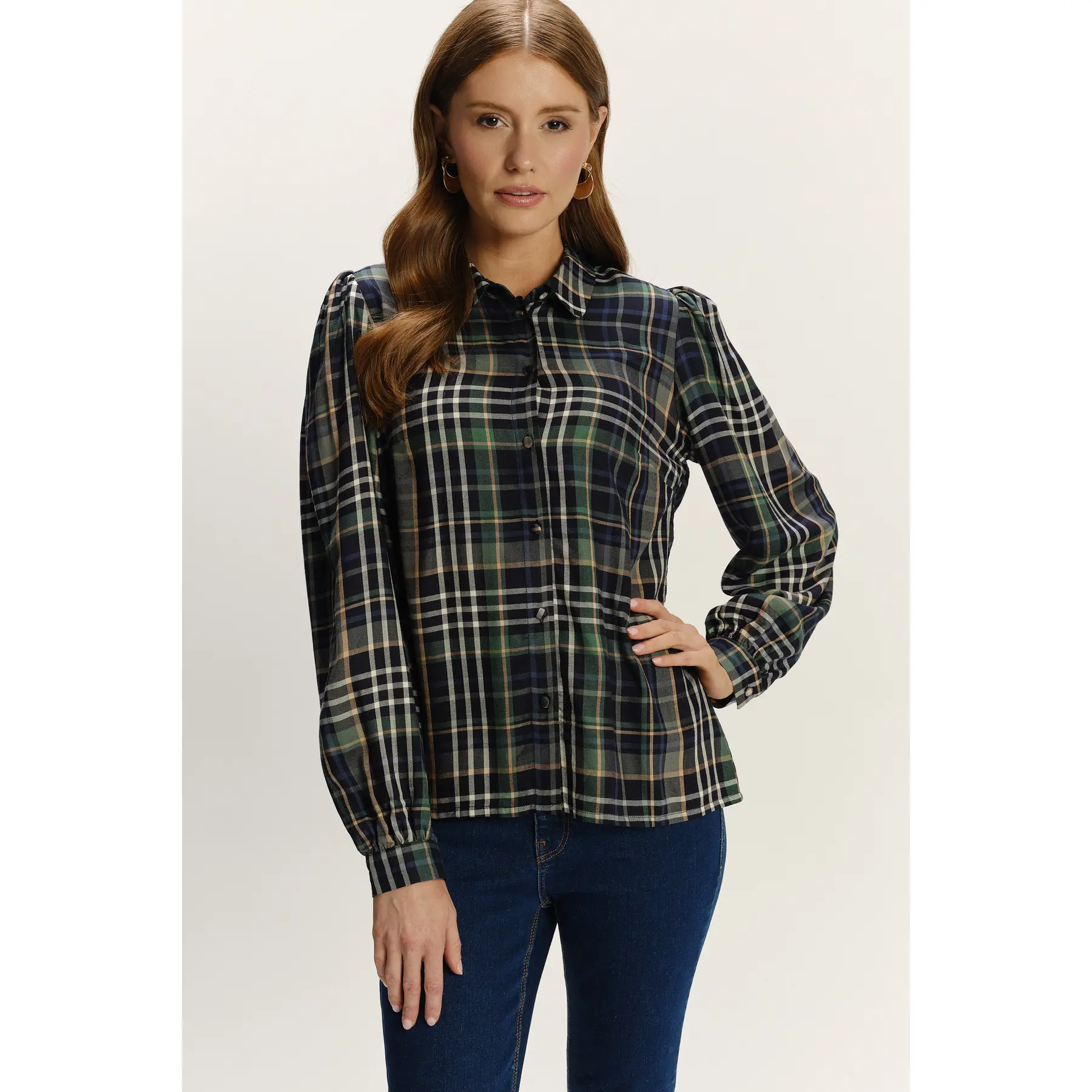 Camicia leggermente svasata a maniche lunghe donna