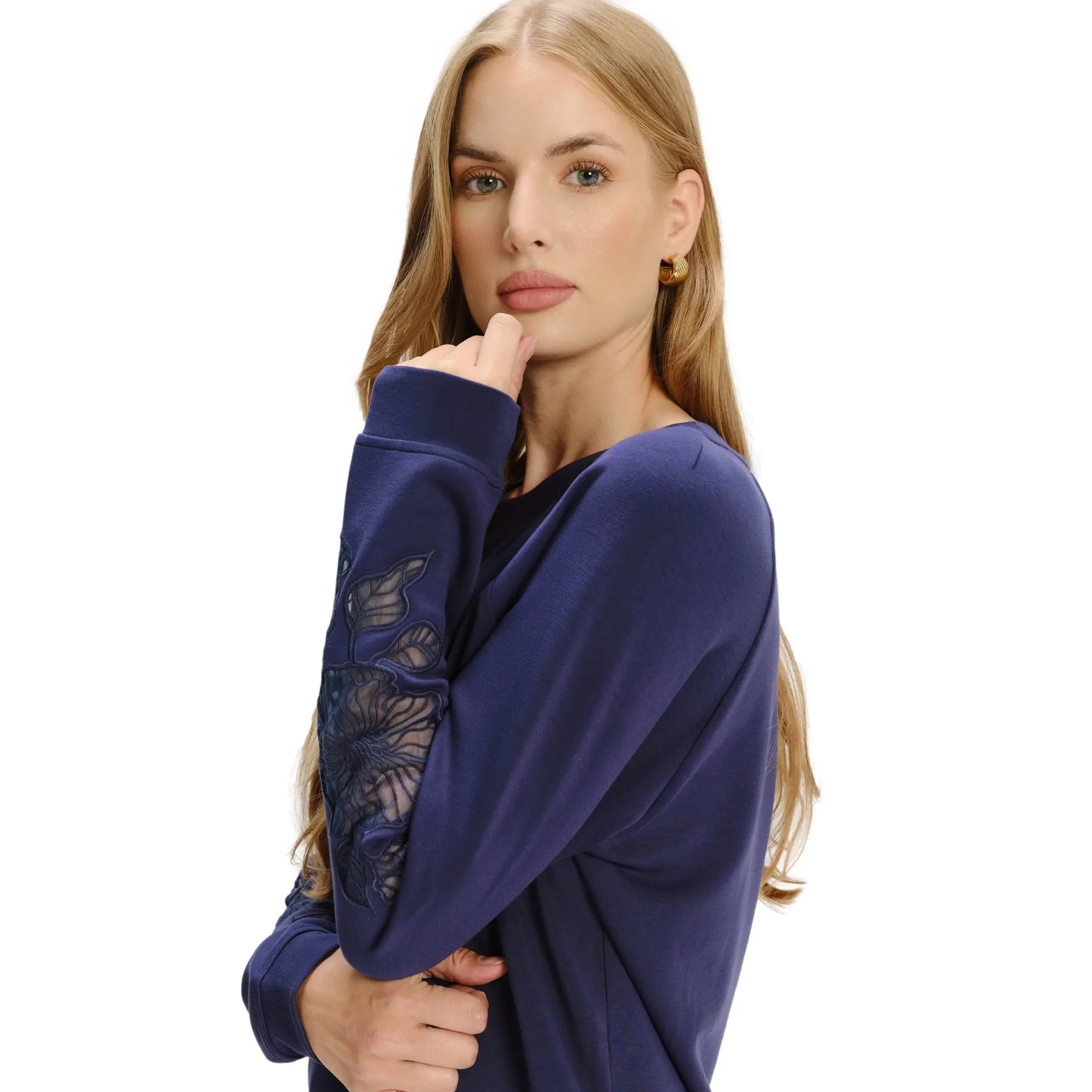 Felpa con ricami decorativi sulle maniche donna