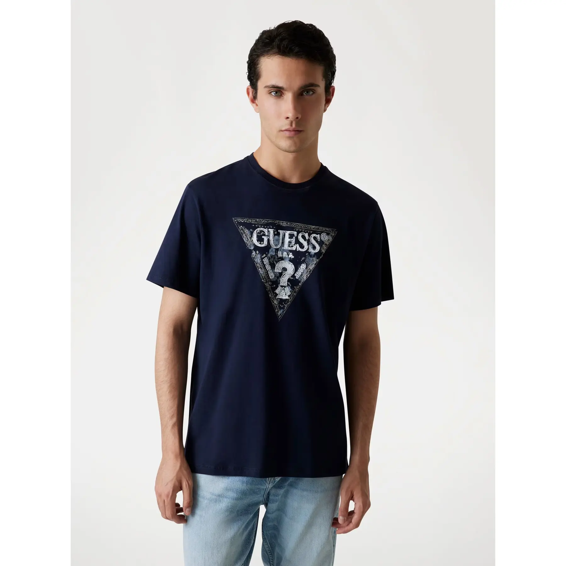 7628907030017 - T-Shirt mit dreieckigem Logo Guess