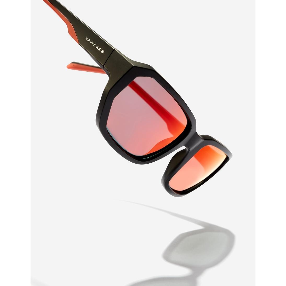 product/h/a/hawkers_hbol22brtp_black-ruby_5.jpg
