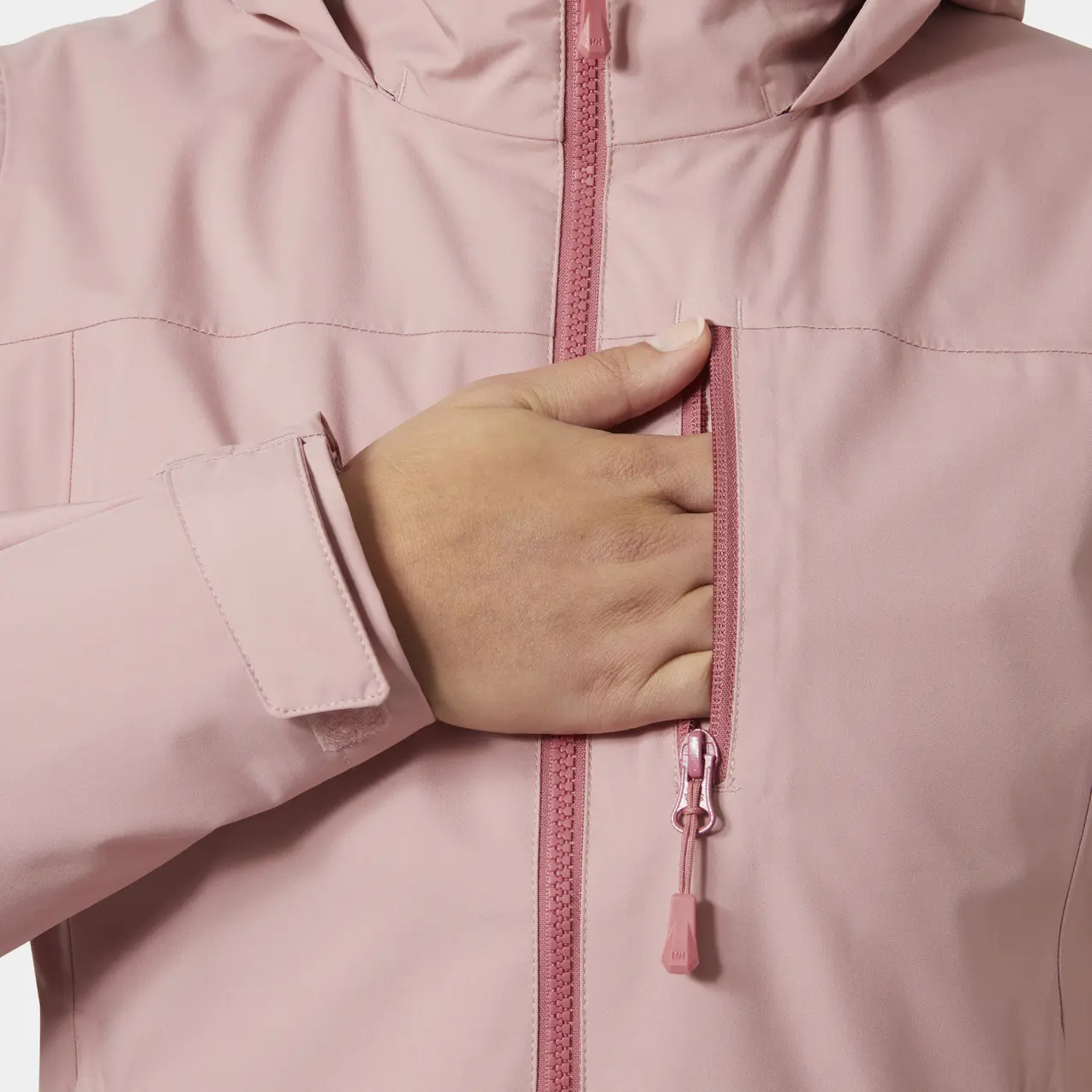 product/h/e/helly-hansen_34447-057_pink-salt_1.jpg