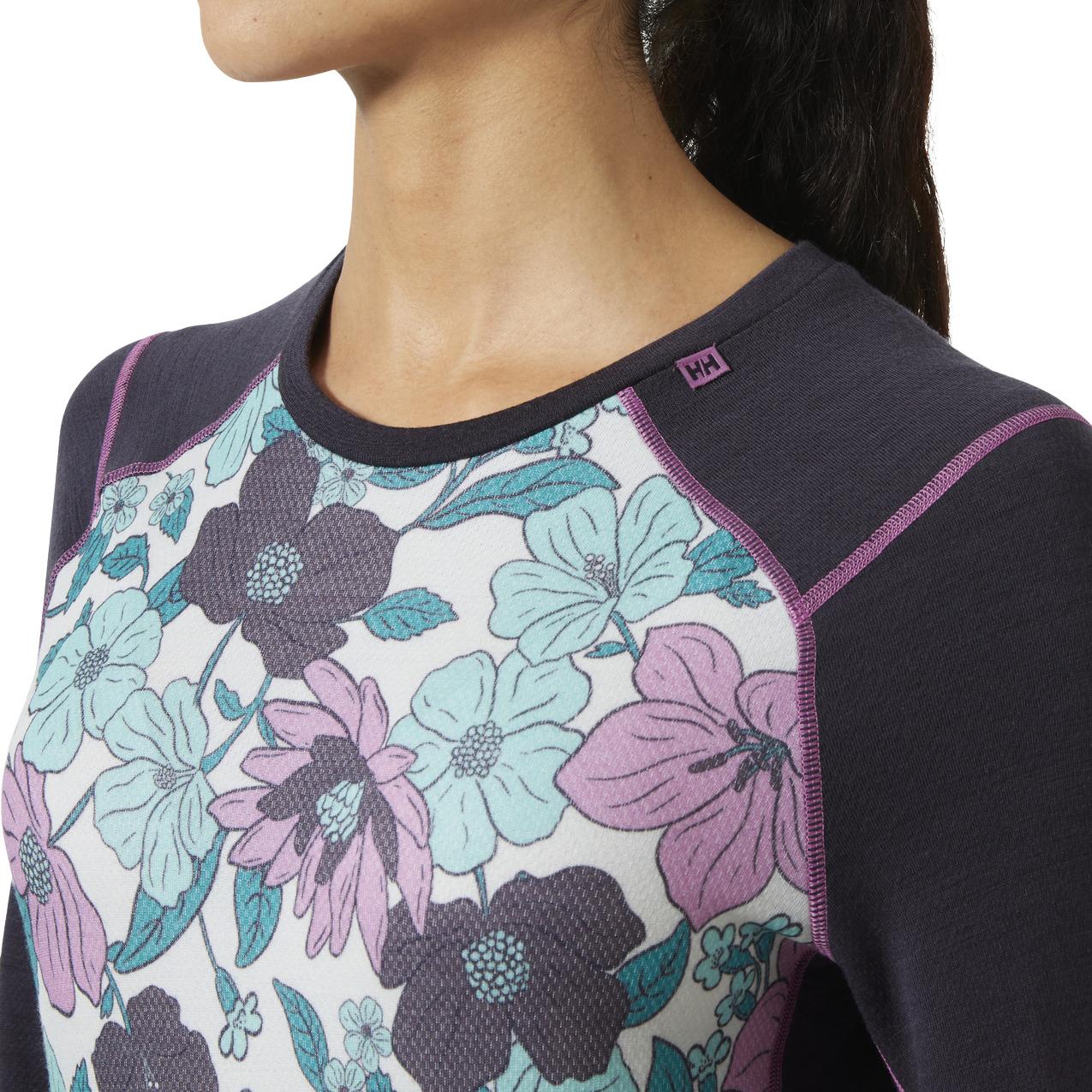 product/h/e/helly-hansen_49379-660_black-grape-floral-aop_2.jpg