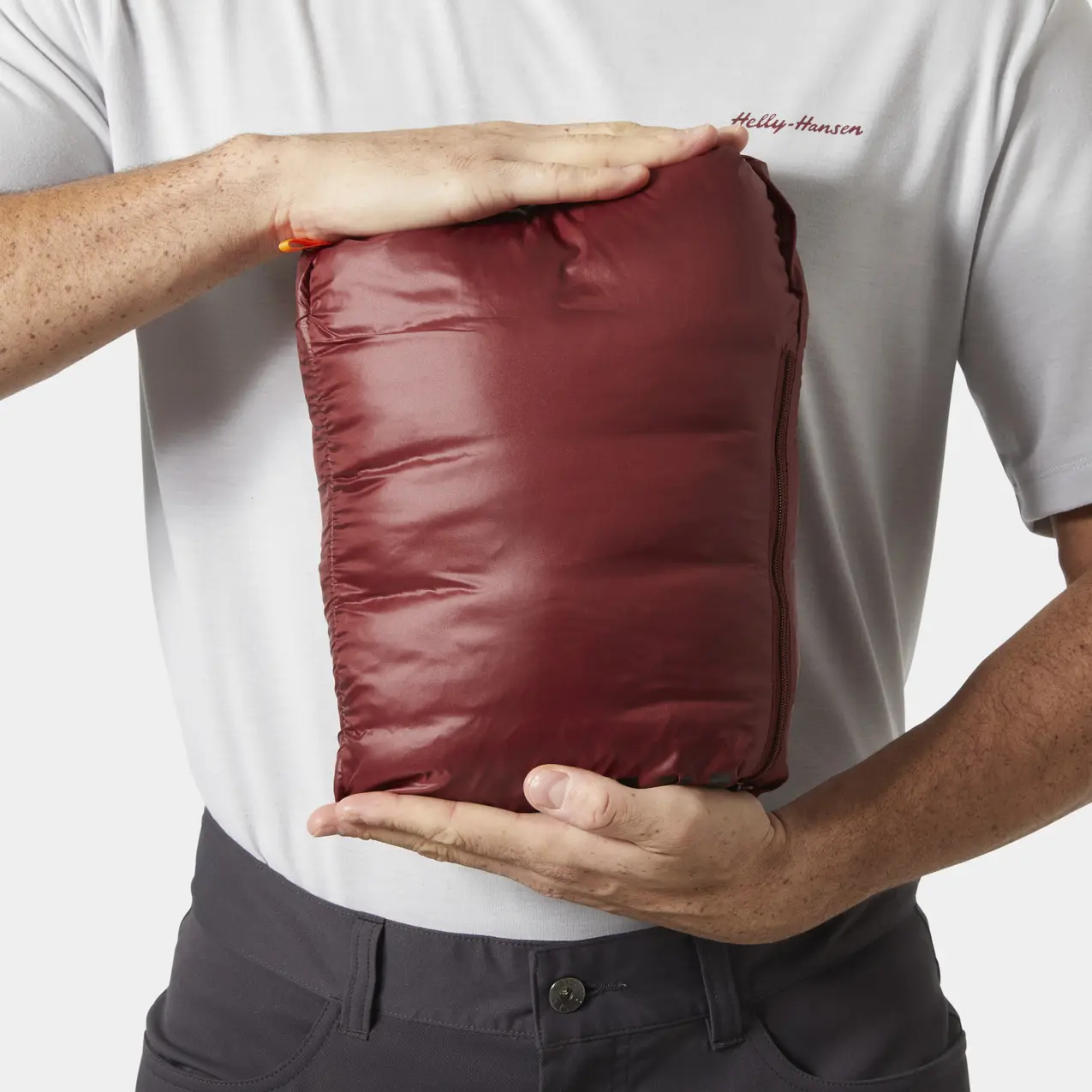 product/h/e/helly-hansen_63358-180_mars-red_4.jpg