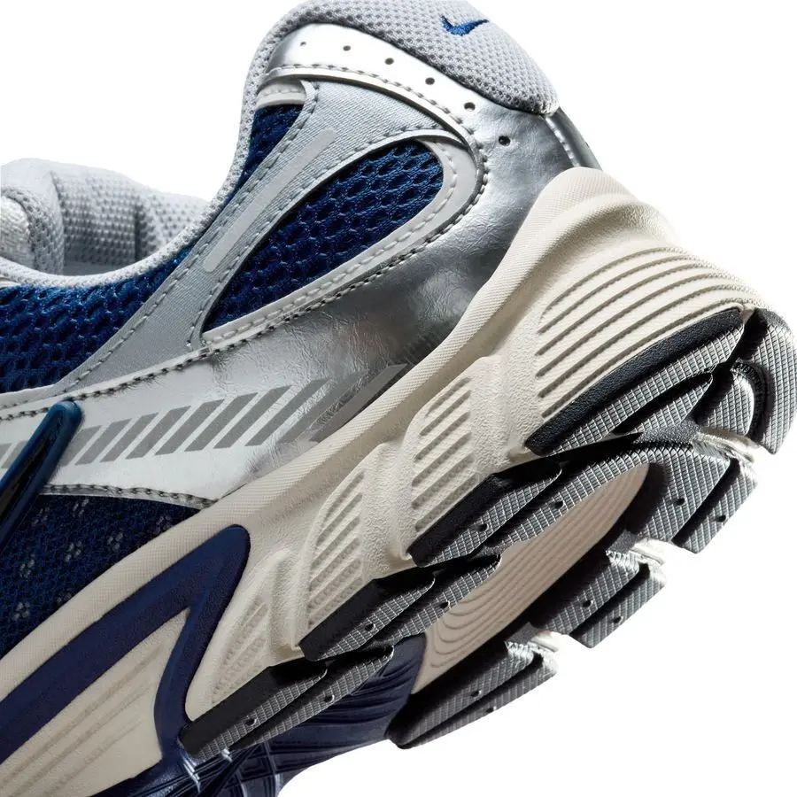 Trainers Nike V5 RNR | Foot-Store