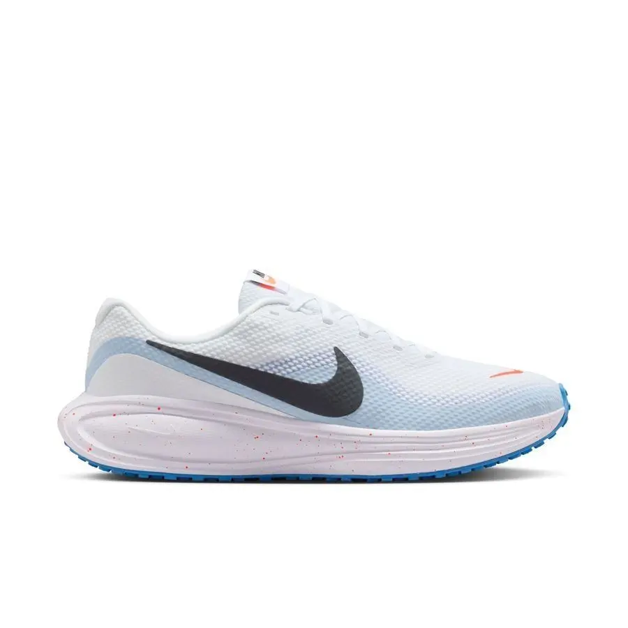 Running shoes Nike Revolution 8