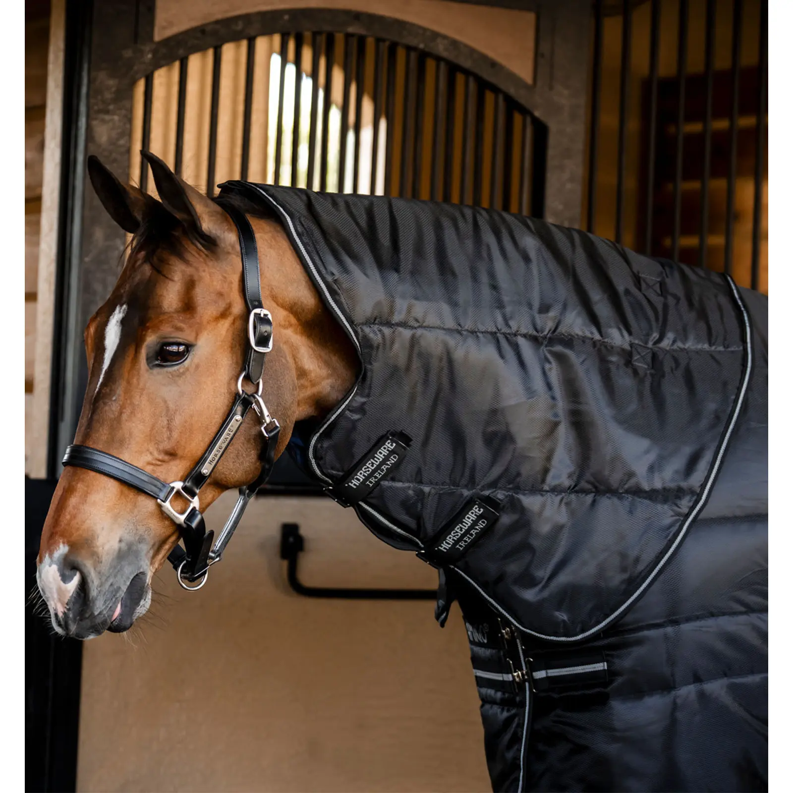 Comparer les prix de Couverture d'écurie pour cheval Horseware Ripstop 200g