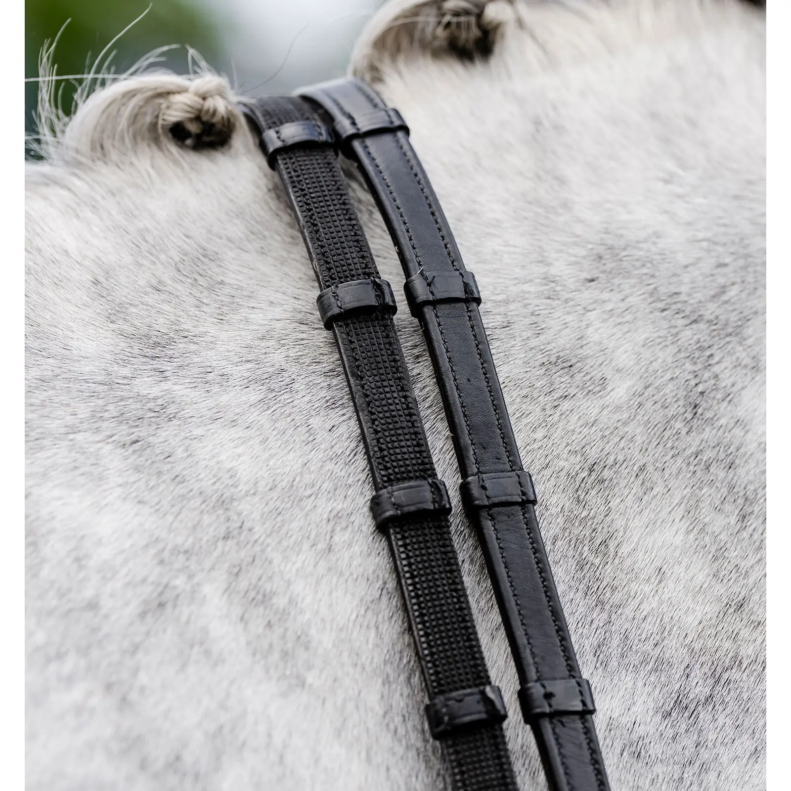 Horseware Noir Reins For Horses With Stoppers