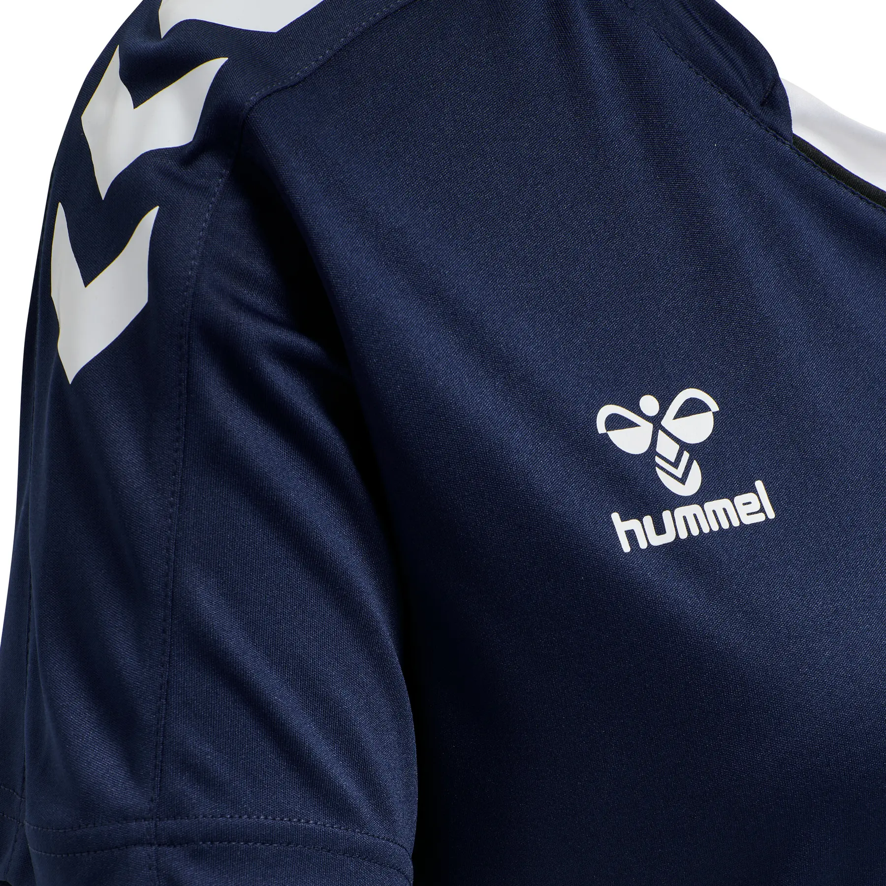 product/h/u/hummel_211457-7026_2.jpg