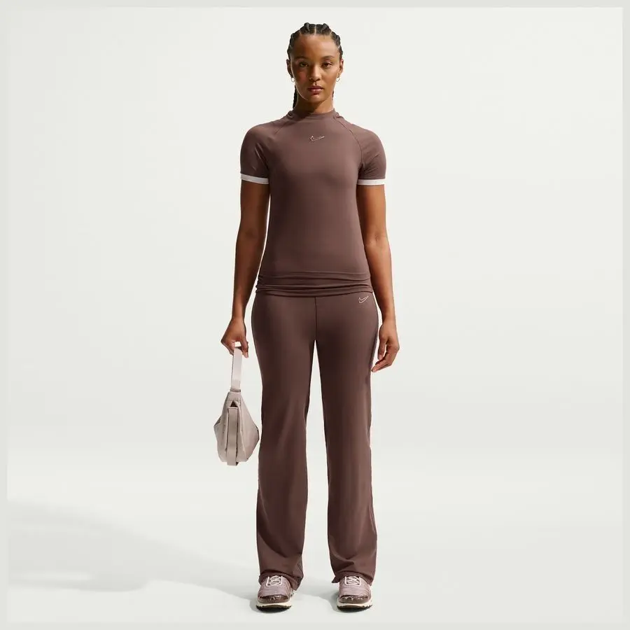 Vrouwelijke flare joggingbroek Nike