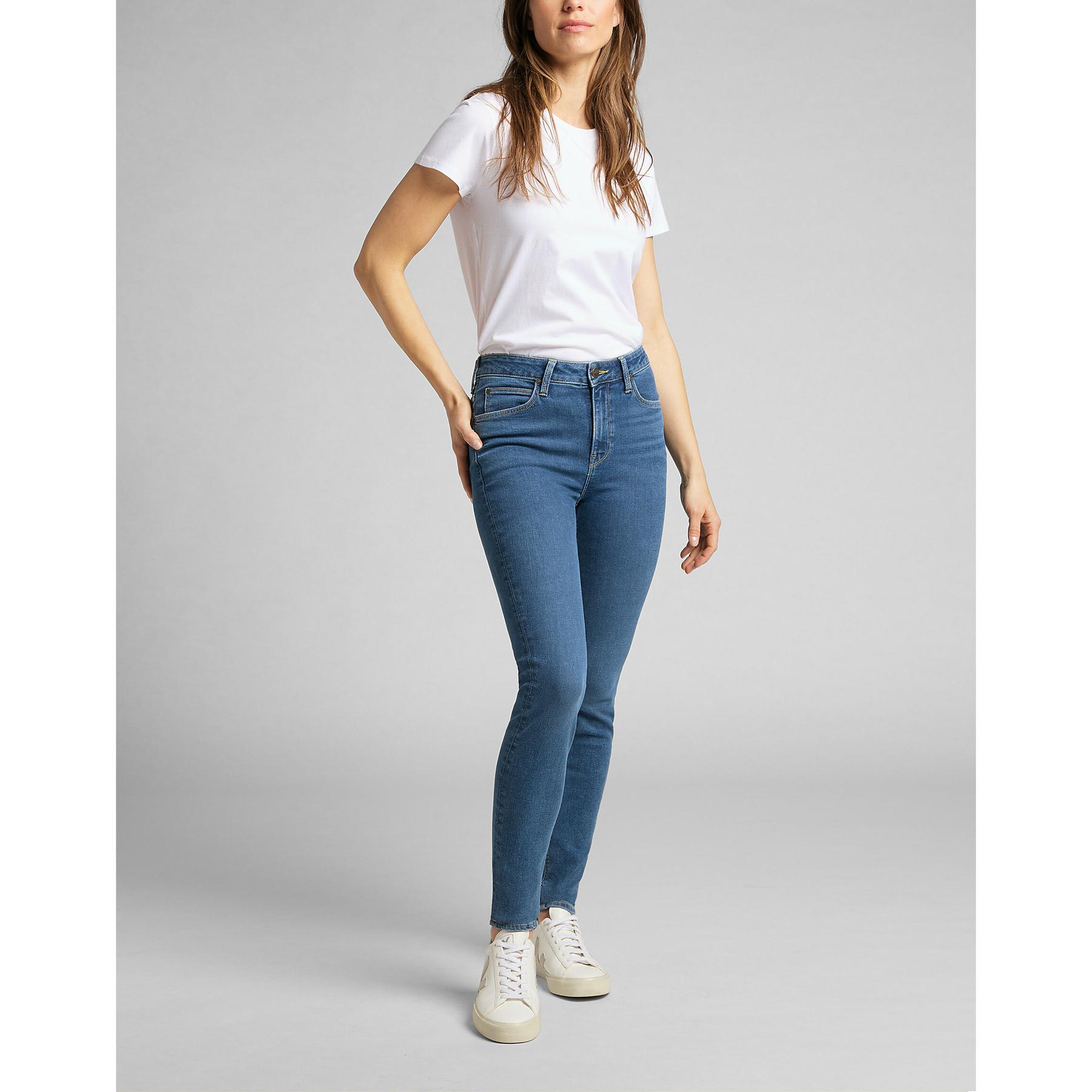 5401018060300 - Jeans Scarlett High in Mid Madison