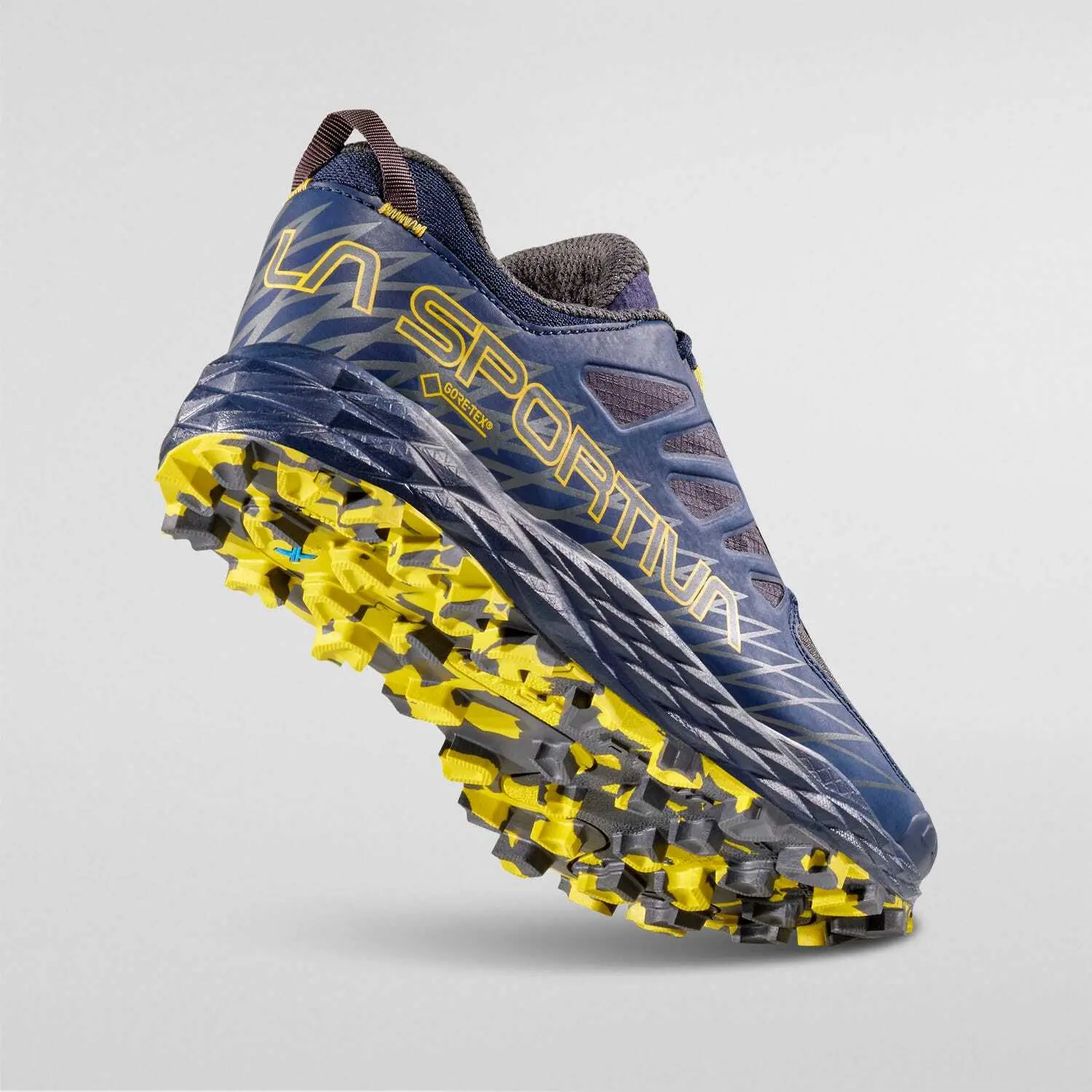 product/l/a/la-sportiva_36q-629723_3-nw090924.jpg