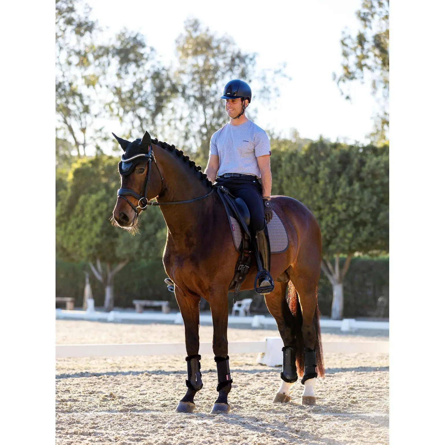 Meilleurs prix pour Tapis de dressage pour cheval LeMieux Le Cool Grip