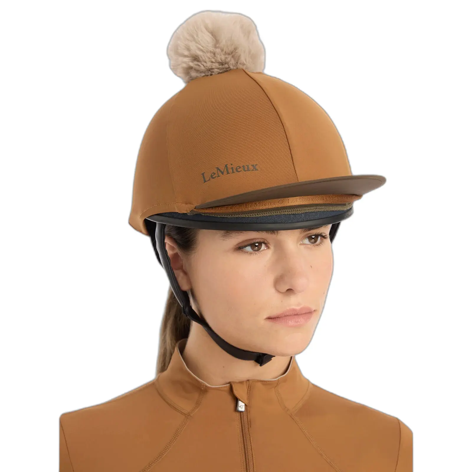 Meilleurs prix pour Toque pour casque équitation avec pompon femme LeMieux