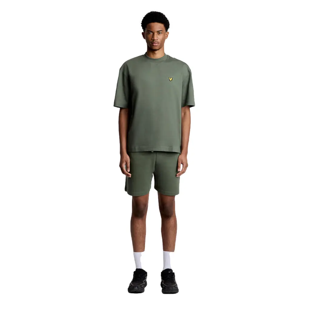 Short con orlo largo